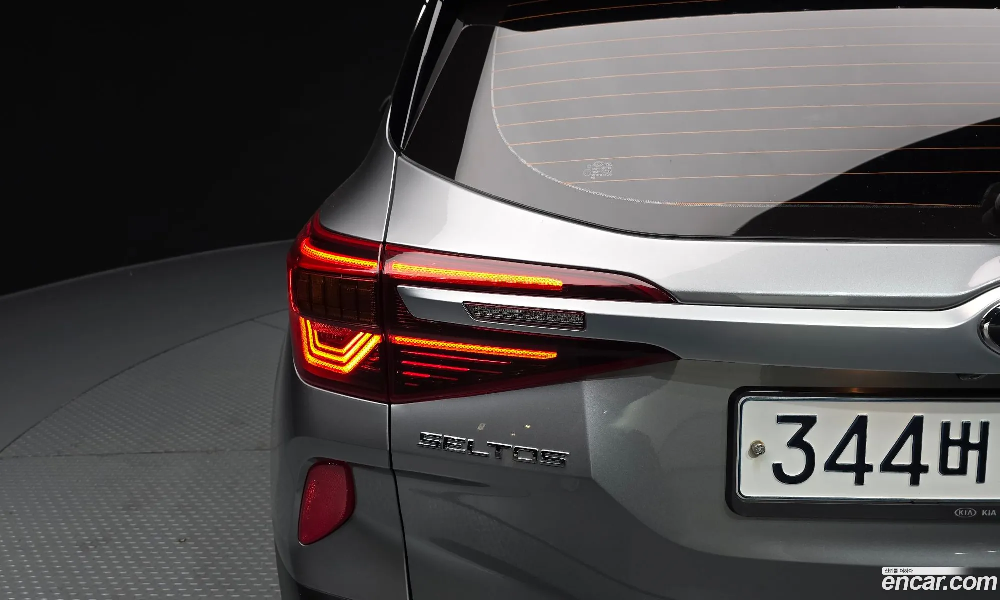 Kia Seltos 2019 KNAEV812HLK003932 — 19