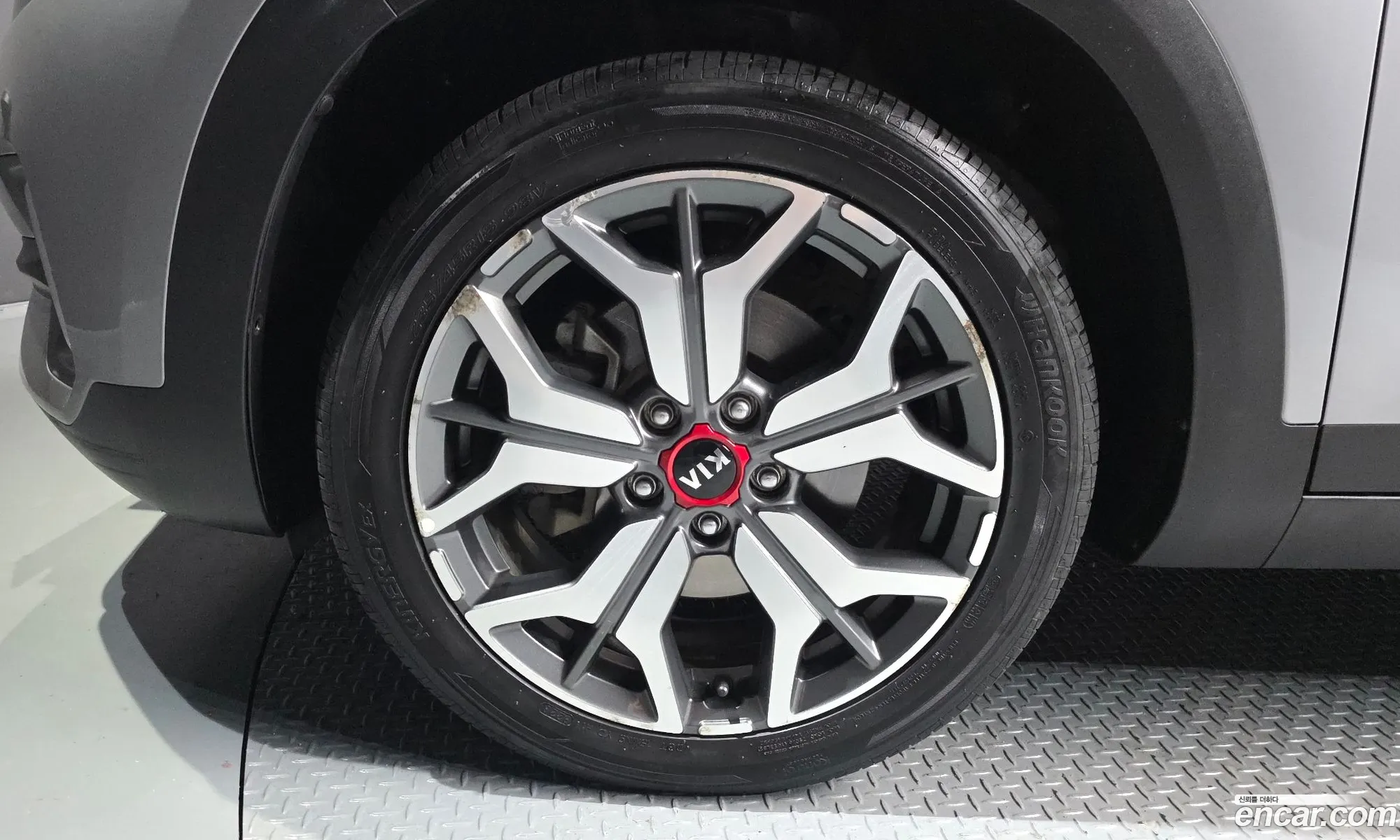 Kia Seltos 2019 KNAEV812HLK003932 — 14