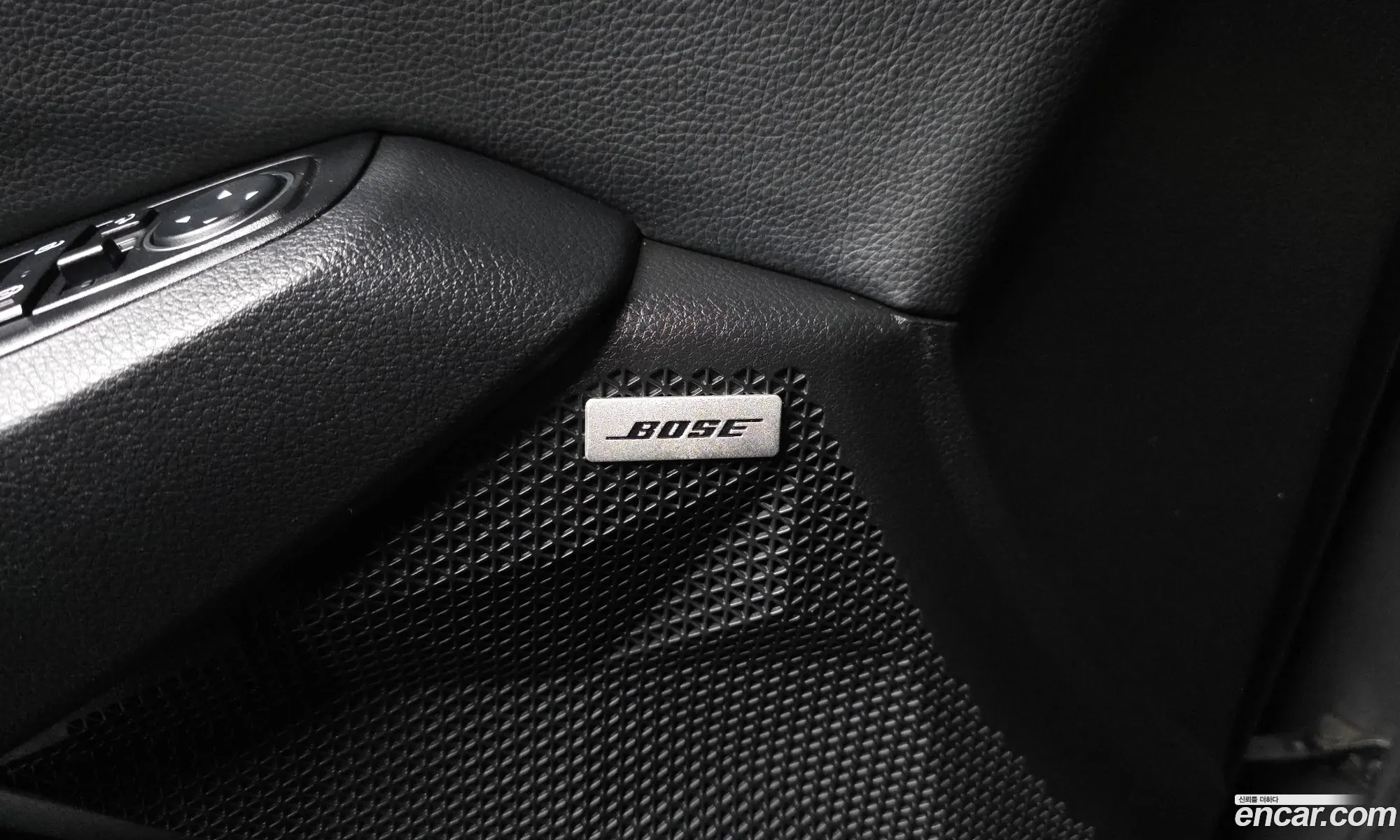Kia Seltos 2019 KNAEV812HLK003932 — 22
