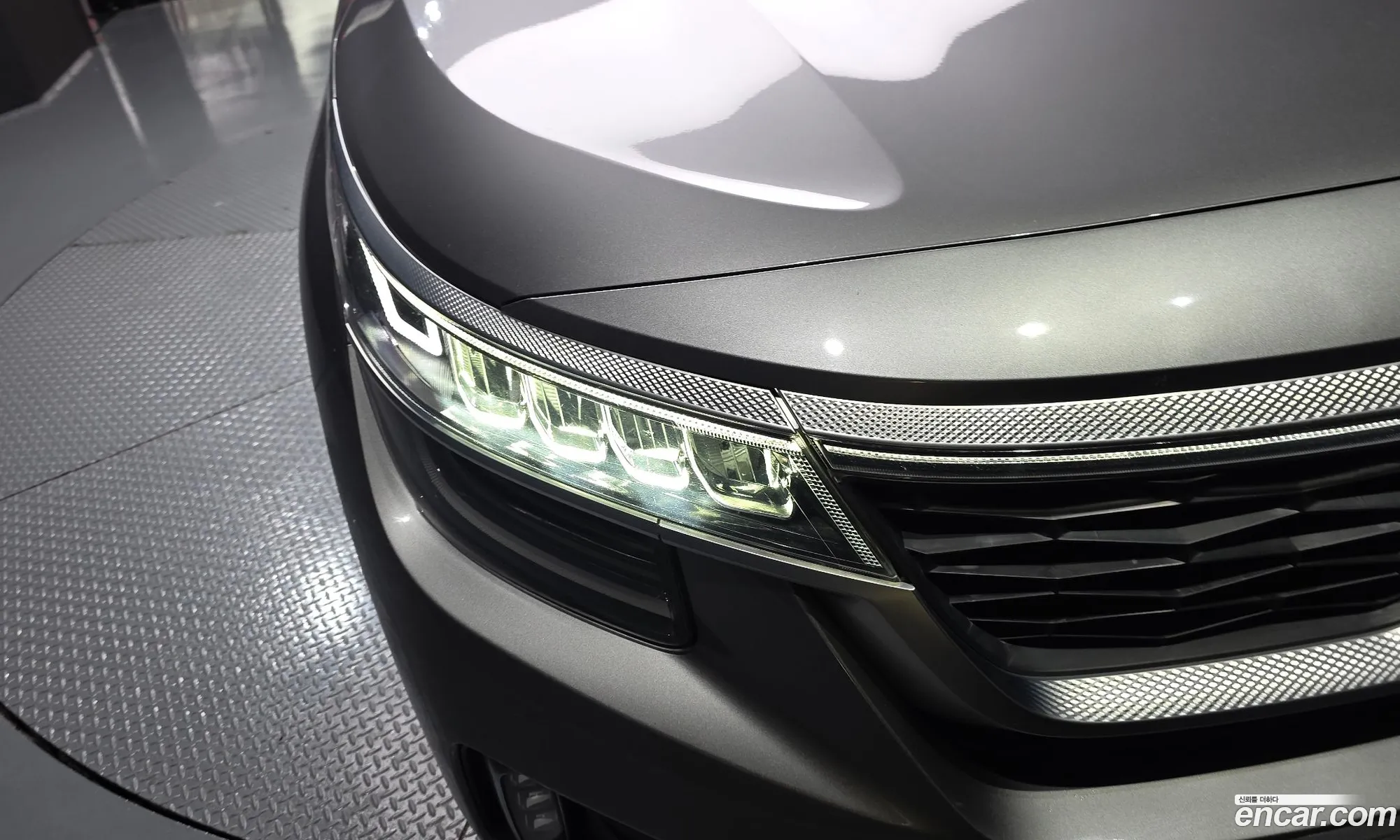 Kia Seltos 2019 KNAEV812HLK003932 — 7