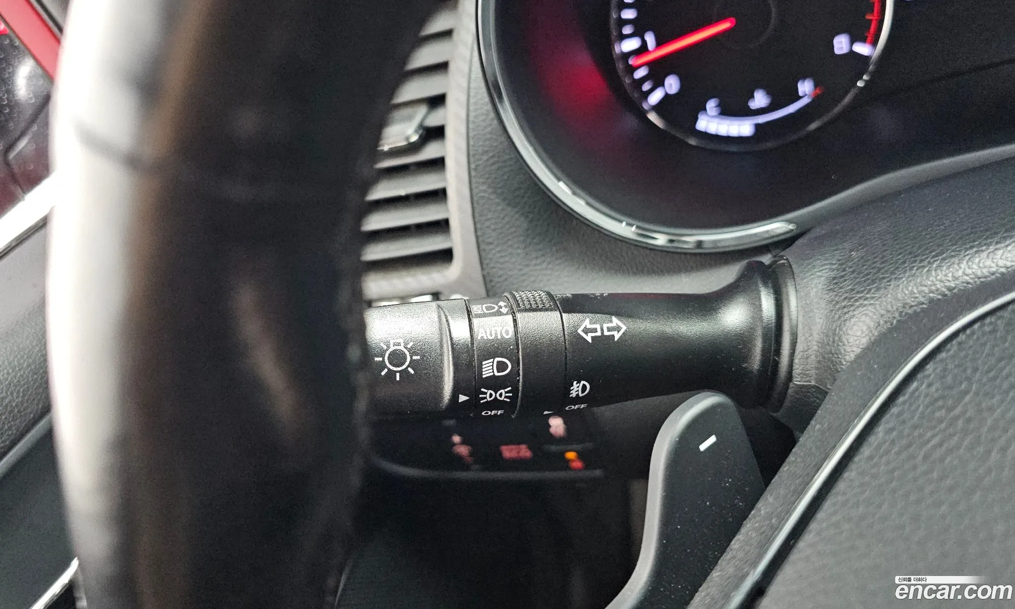 Kia K3 2012 KNAFZ412BDA021235 — 28