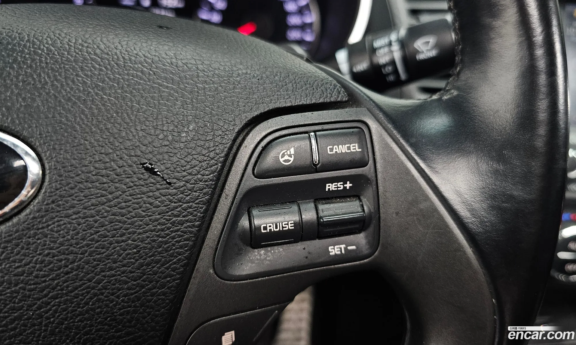 Kia K3 2012 KNAFZ412BDA021235 — 17