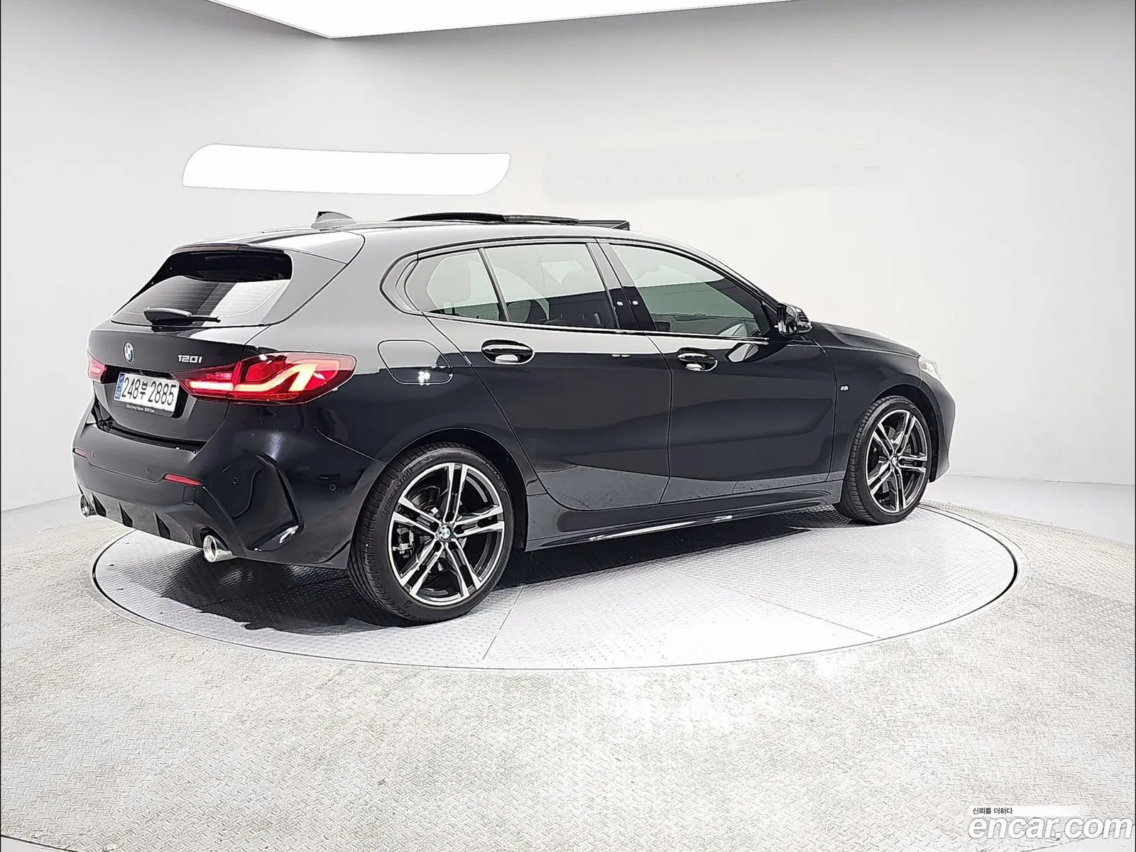 BMW 1 Series 2023 — 2