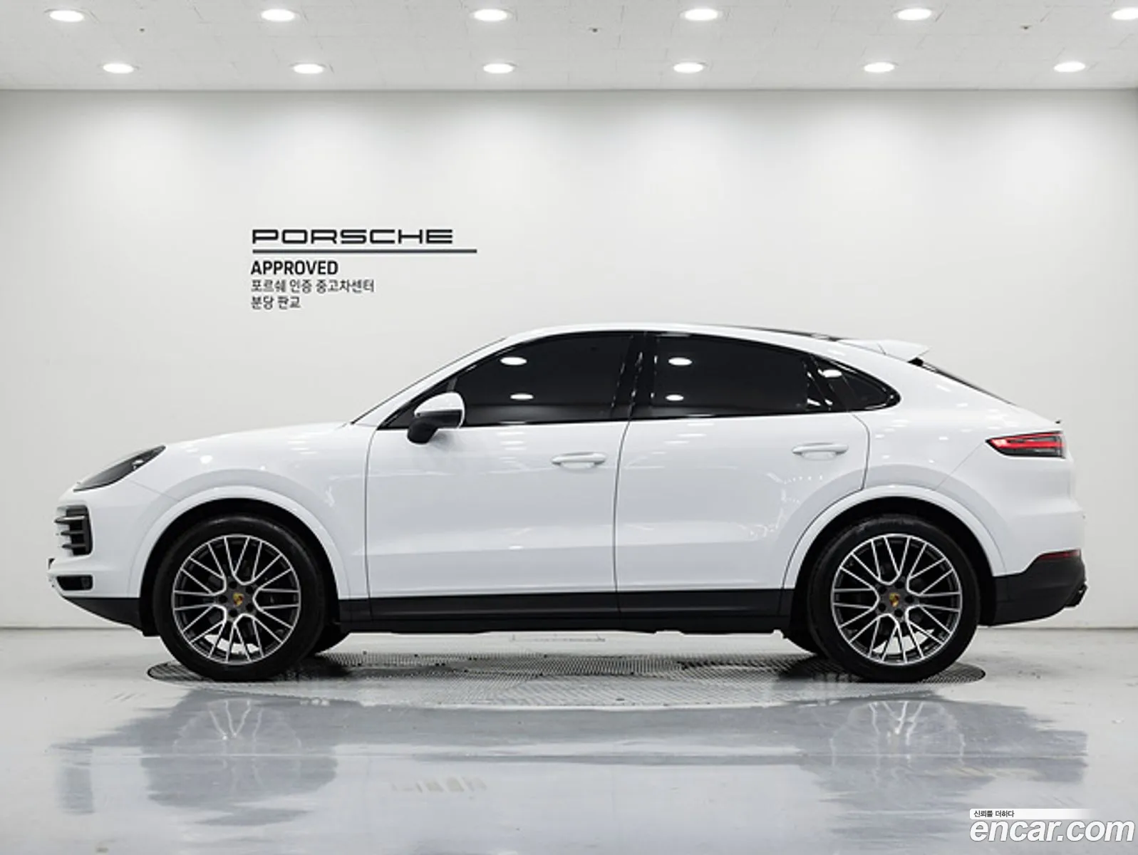 Porsche Cayenne 2023 — 18