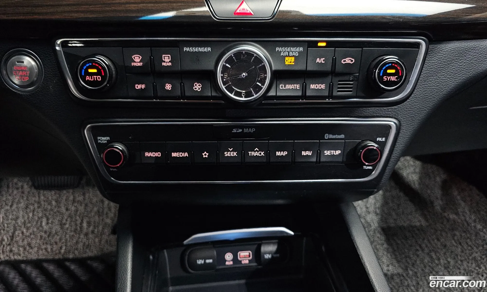 Kia K7 2018 KNALC418BJA127840 — 4