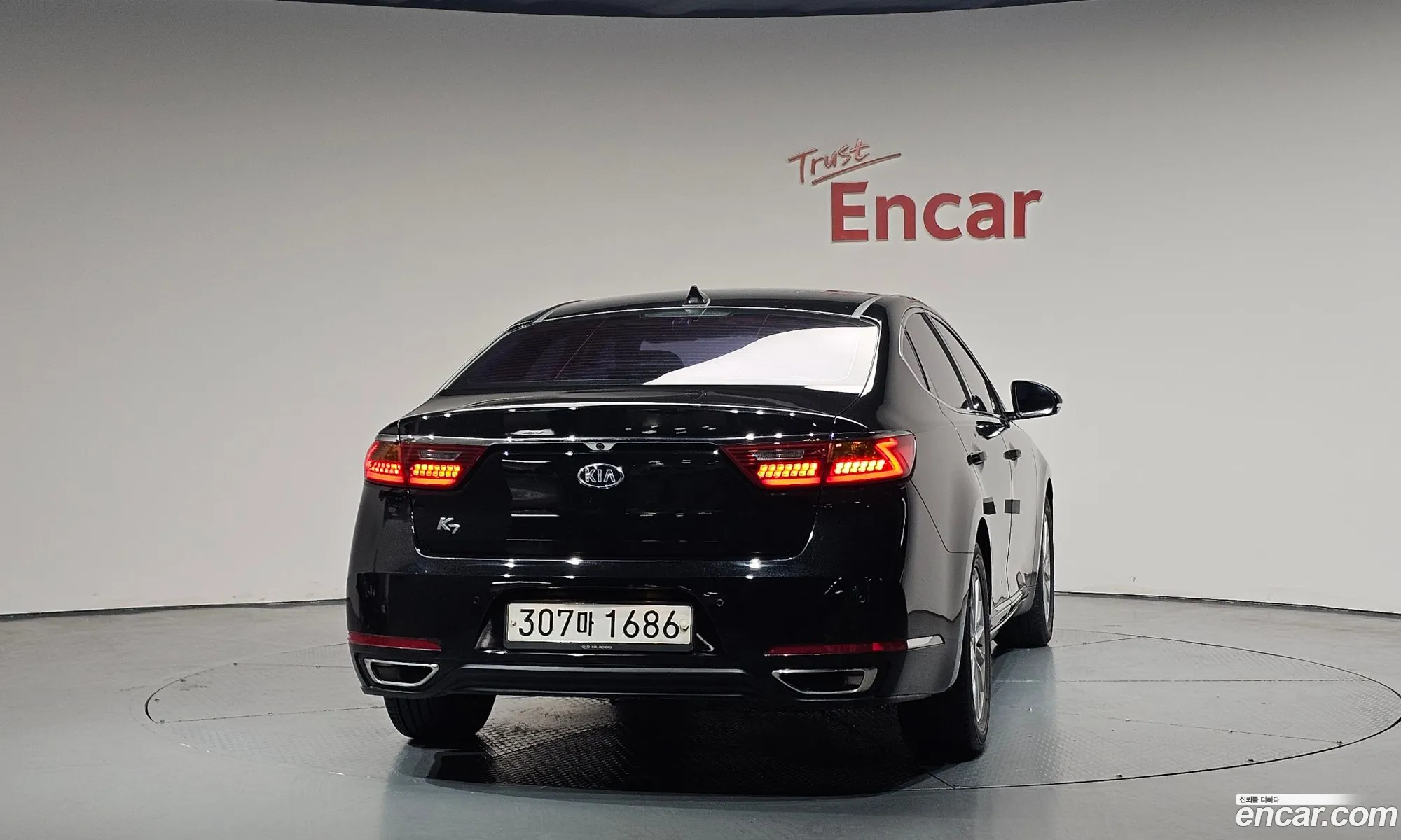 Kia K7 2018 KNALC418BJA127840 — 11