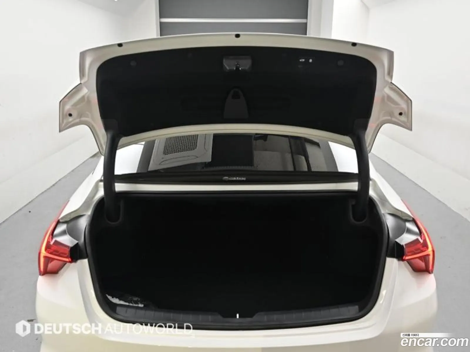 Kia K8 Hybrid 2024 — 13