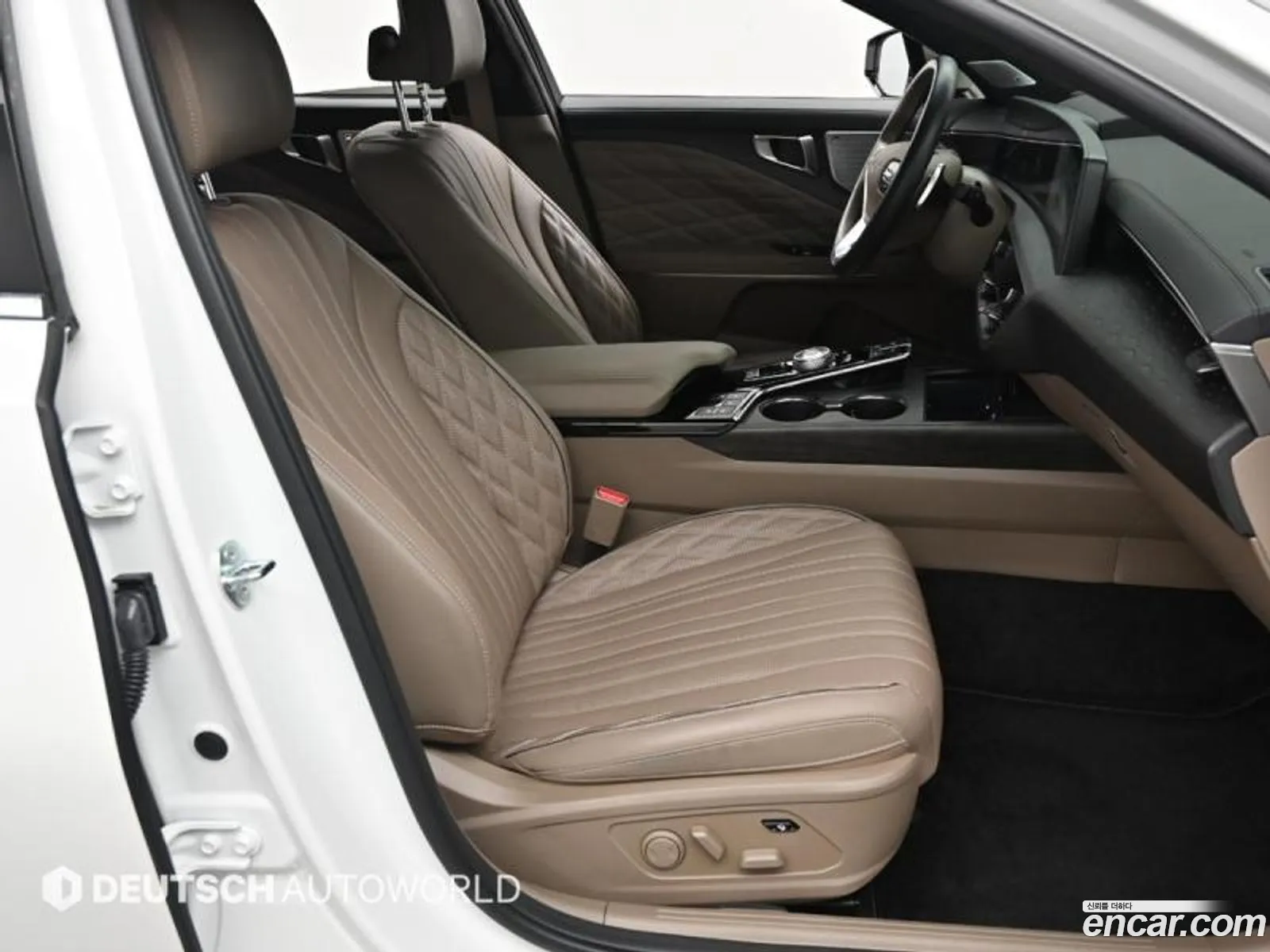 Kia K8 Hybrid 2024 — 4