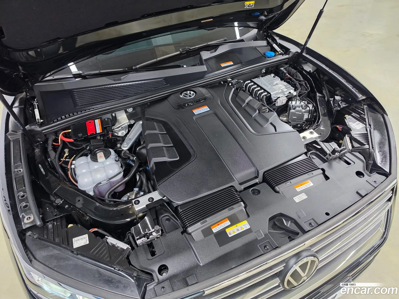 Volkswagen Touareg 2024 — 16