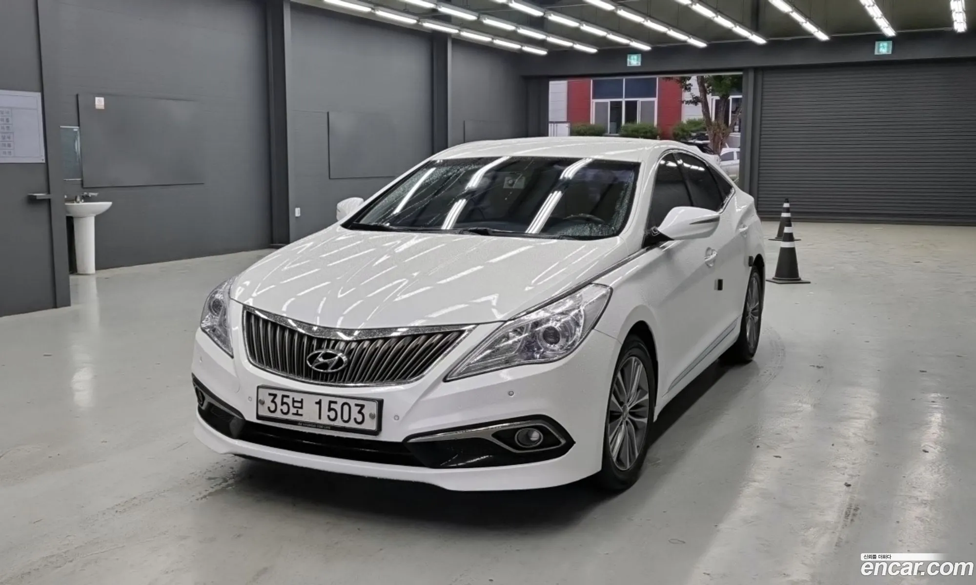 Hyundai Grandeur HG 2015 — 3