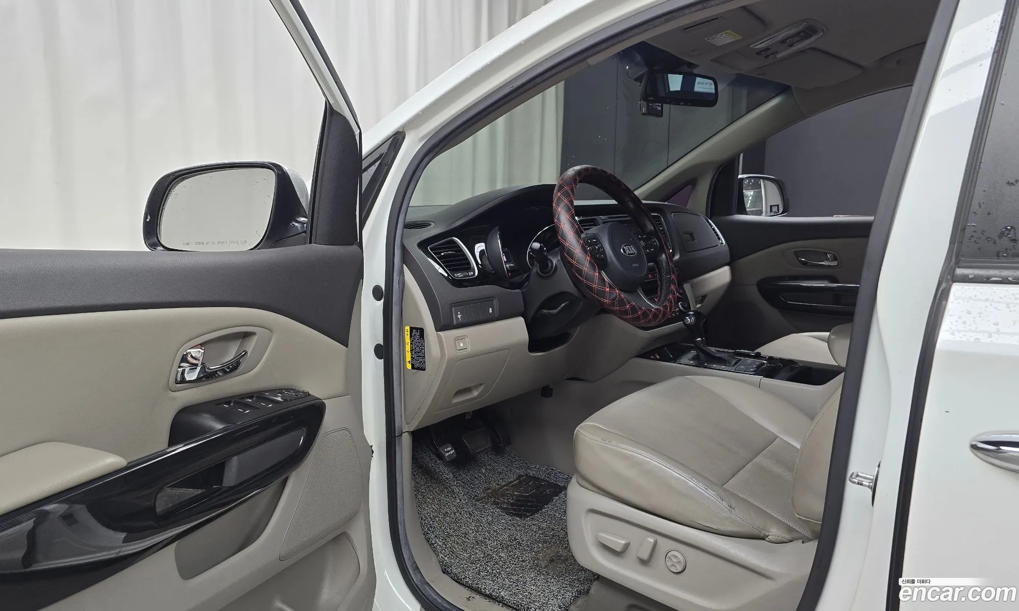 Kia Carnival 2015 KNAMC81ABGS096658 — 4