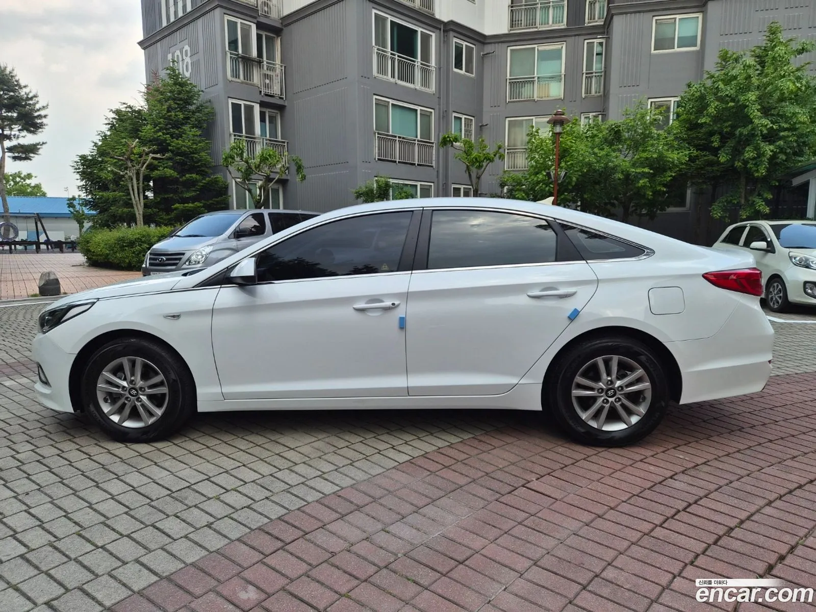 Hyundai LF Sonata 2017 — 2