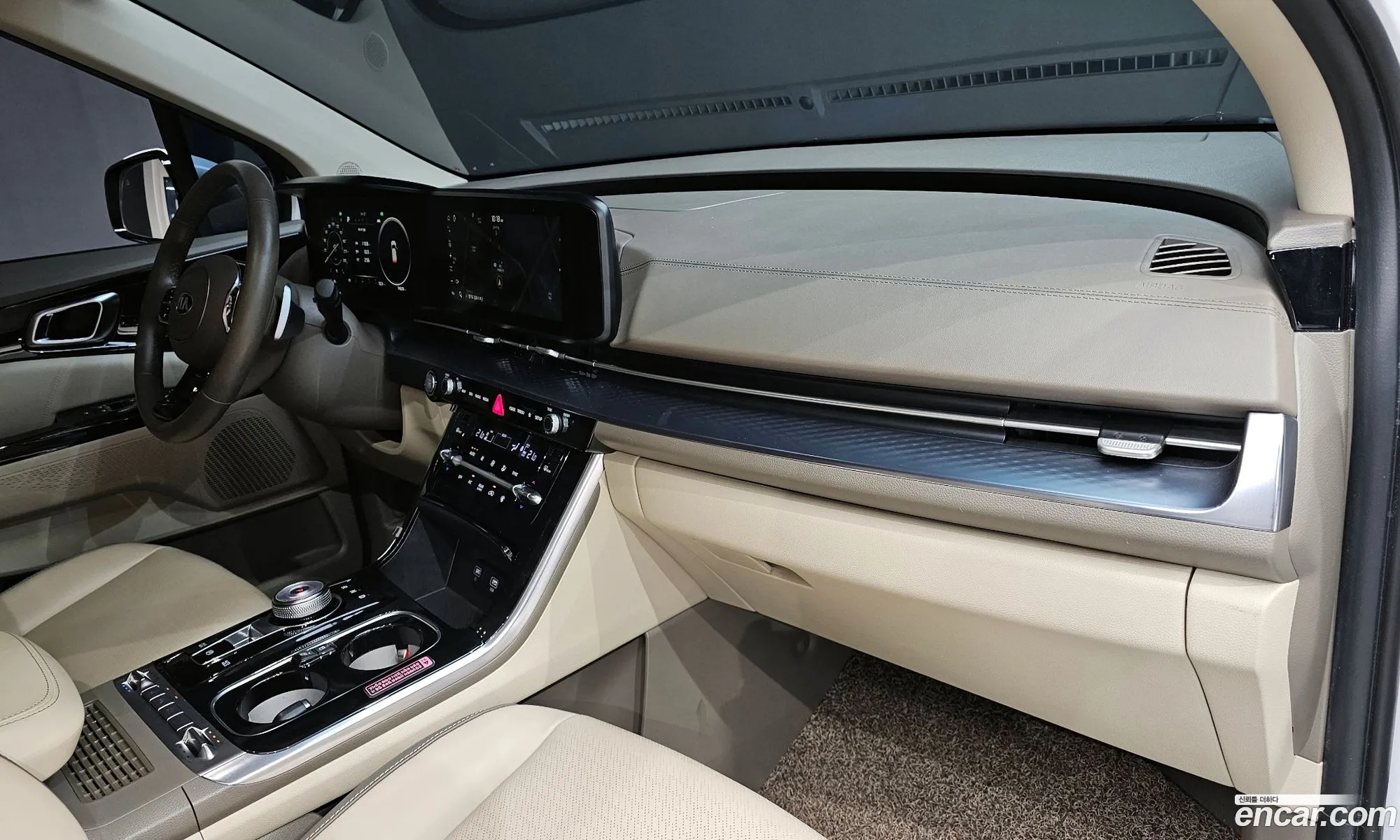 Kia Carnival 2021 — 16