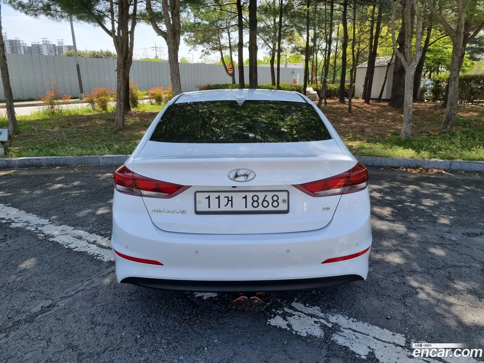 Hyundai Elantra AD 2018 — 14