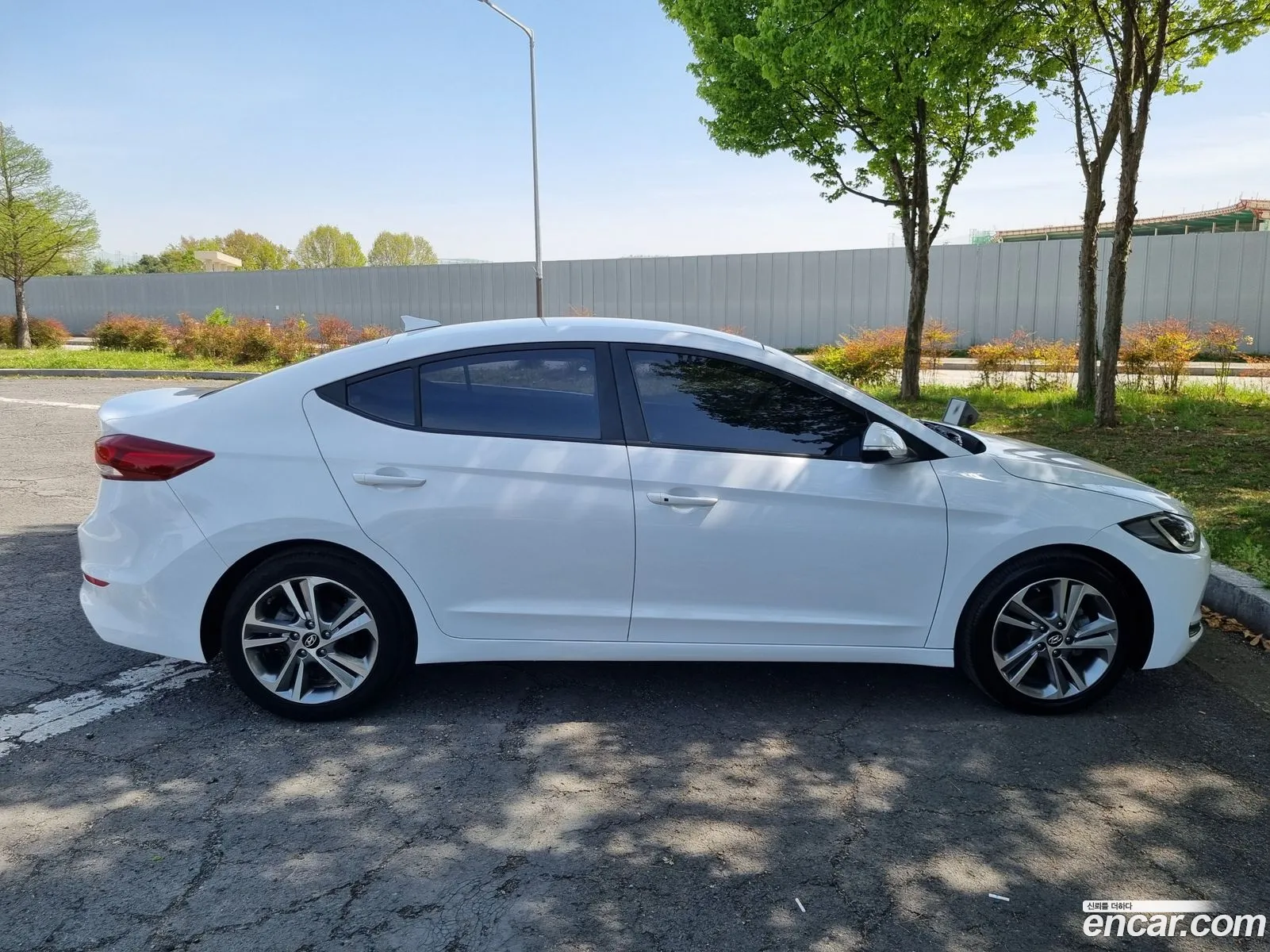 Hyundai Elantra AD 2018 — 2