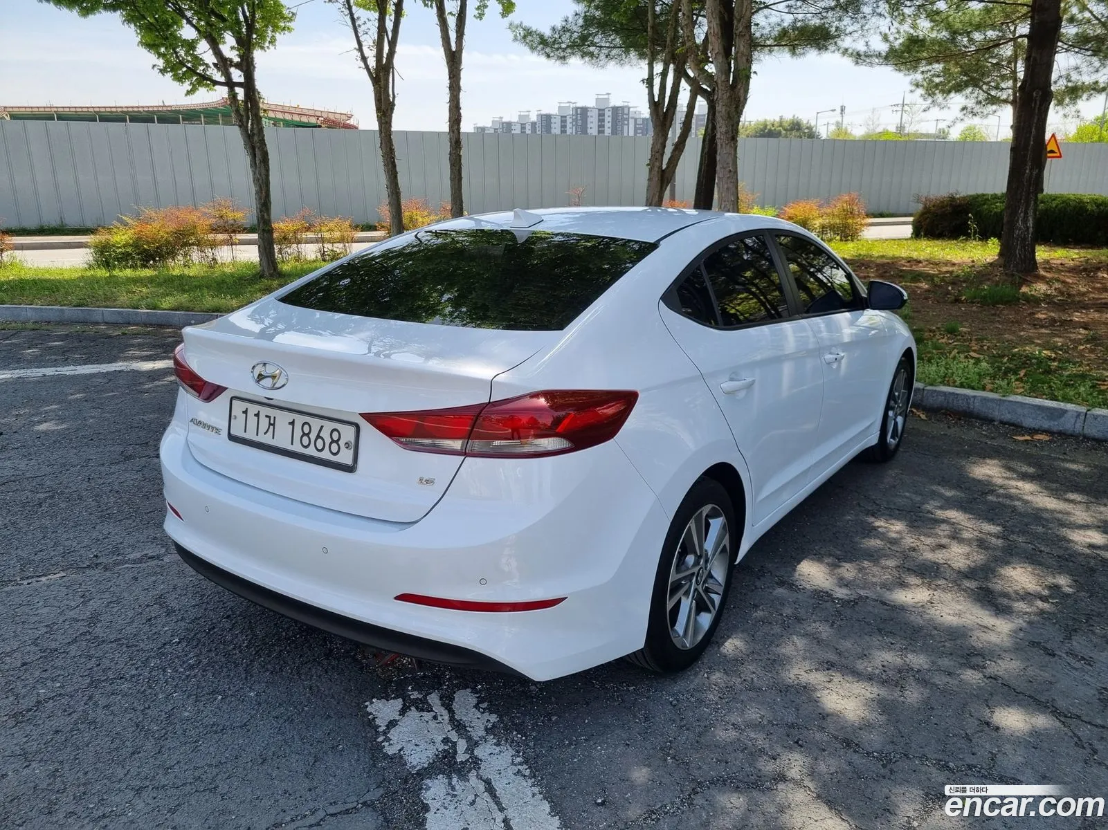 Hyundai Elantra AD 2018 — 13