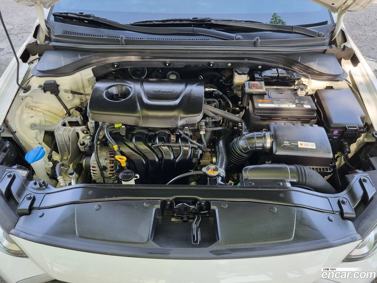 Hyundai Elantra AD 2018 — 18