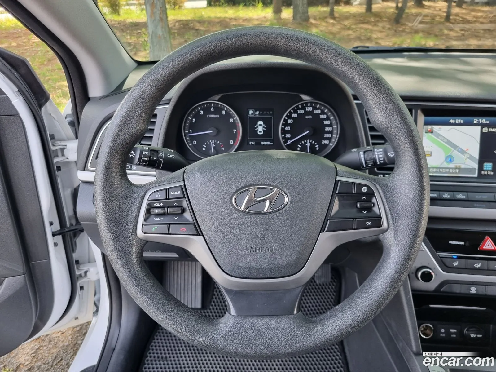 Hyundai Elantra AD 2018 — 19
