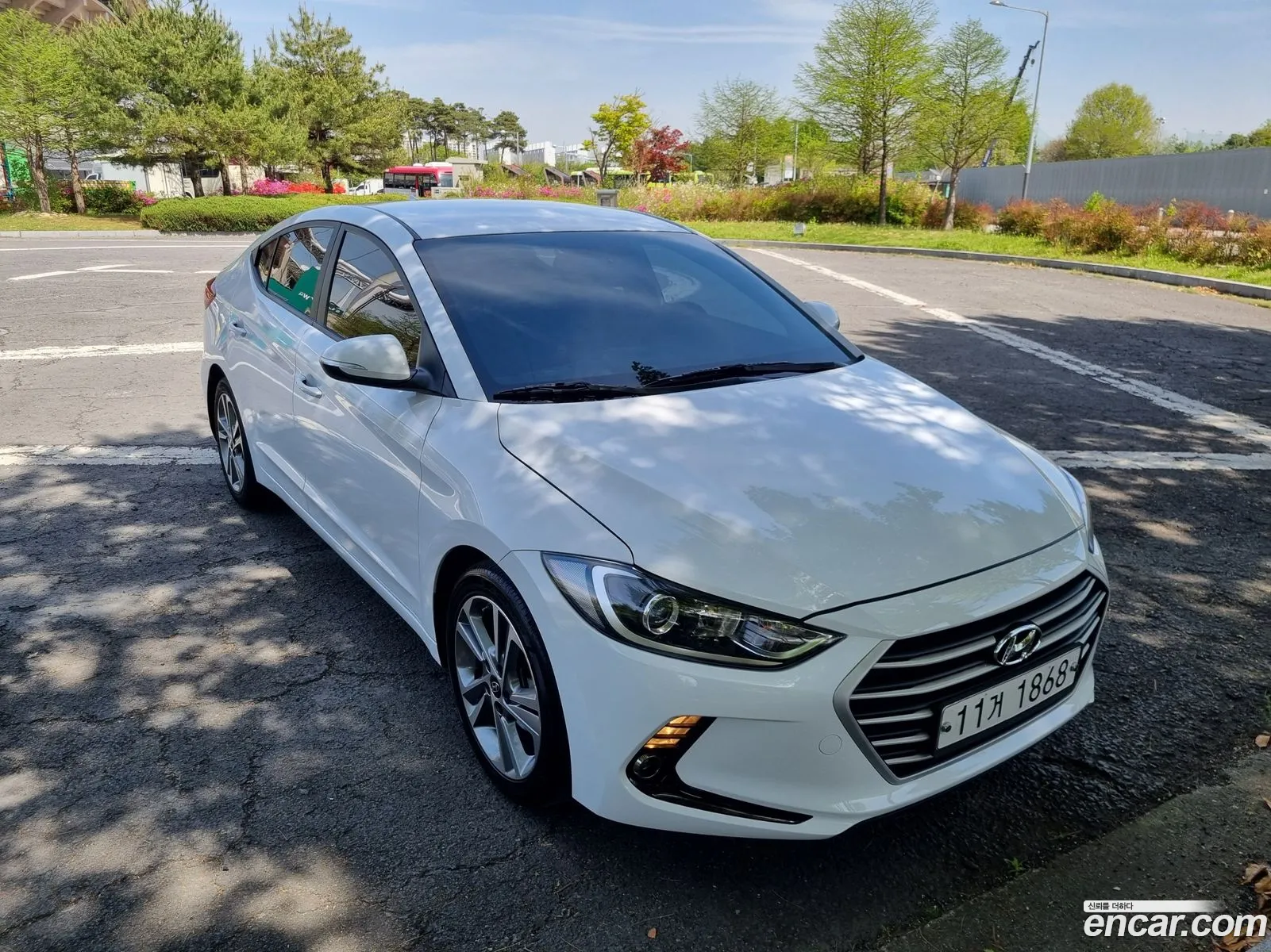 Hyundai Elantra AD 2018 — 12