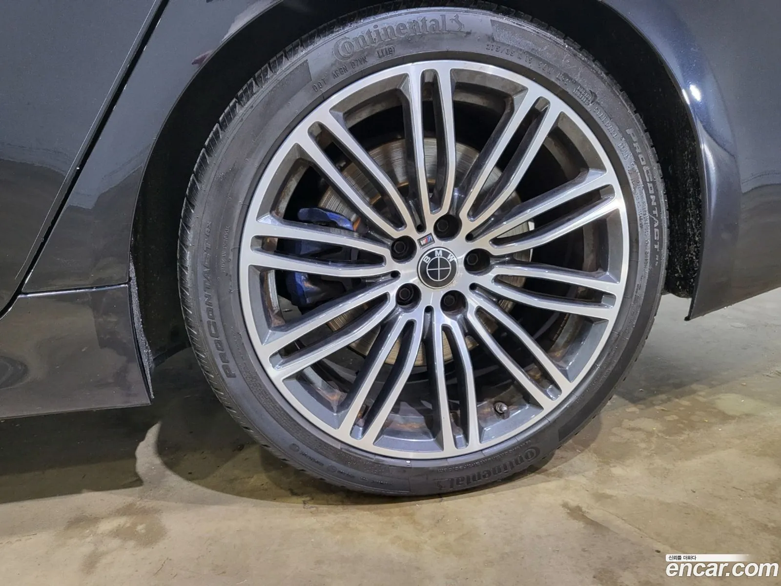 BMW 5 Series 2019 — 10