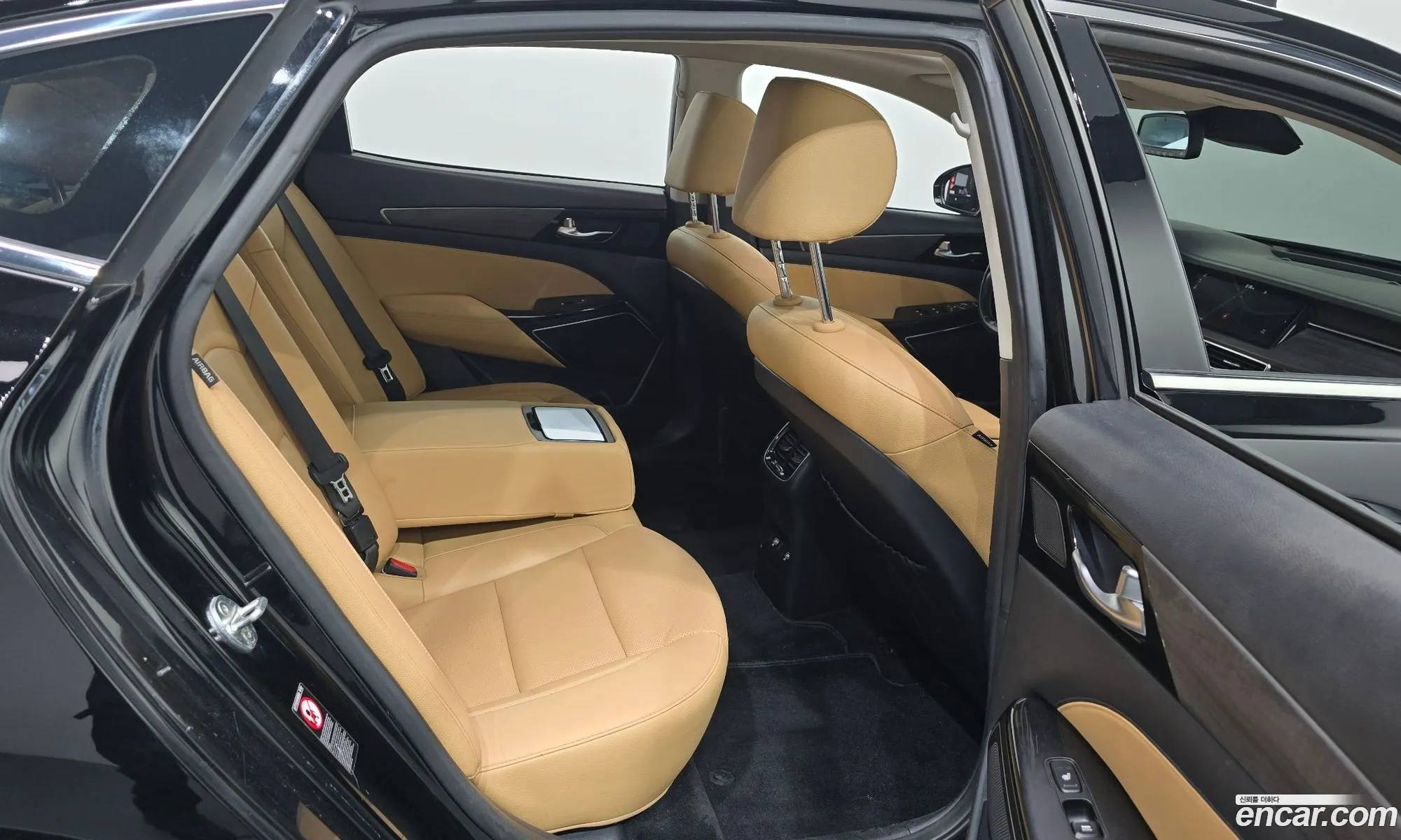 Kia K7 Premier 2020 KNALB41BBMA239851 — 2