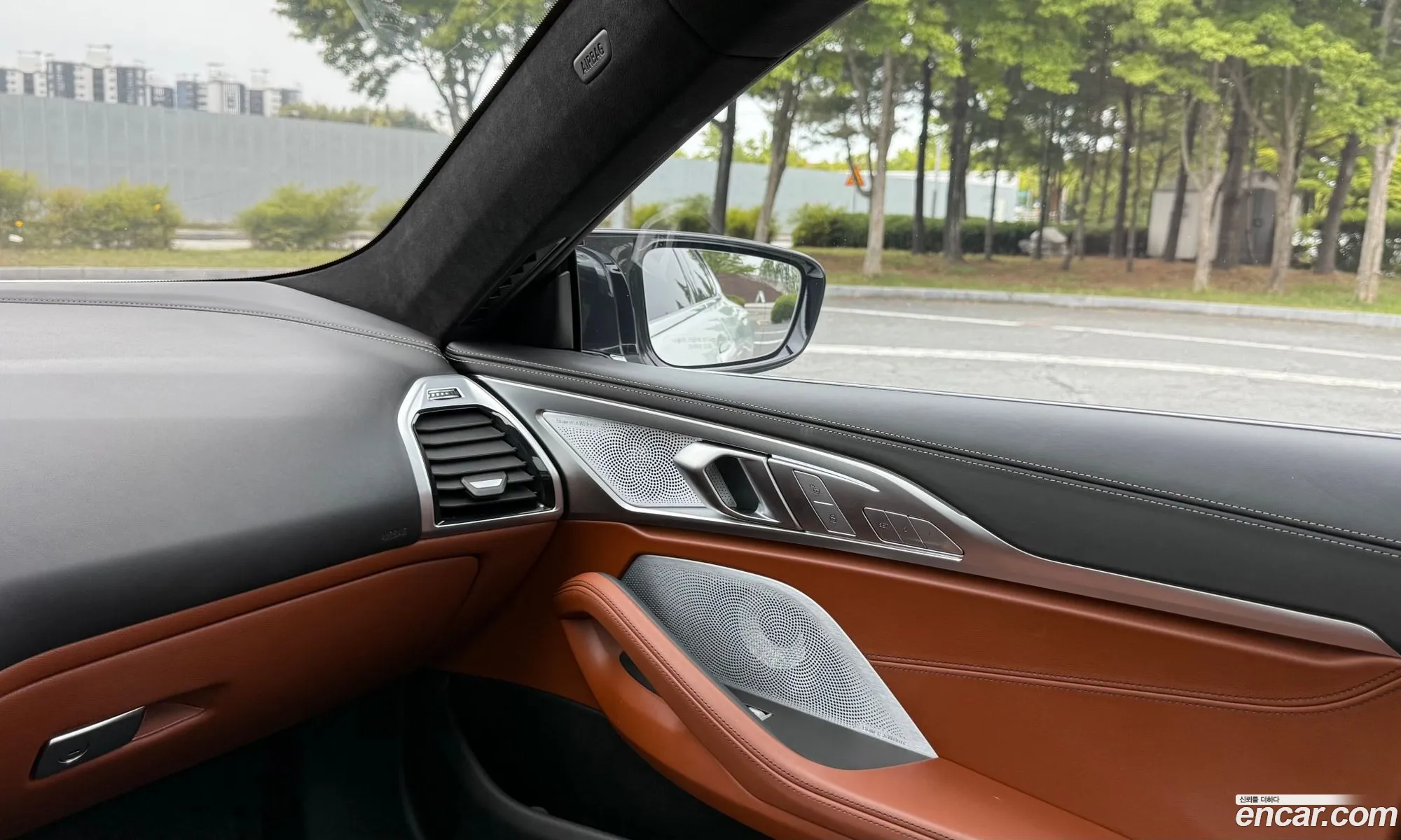 BMW 8 Series 2023 — 15