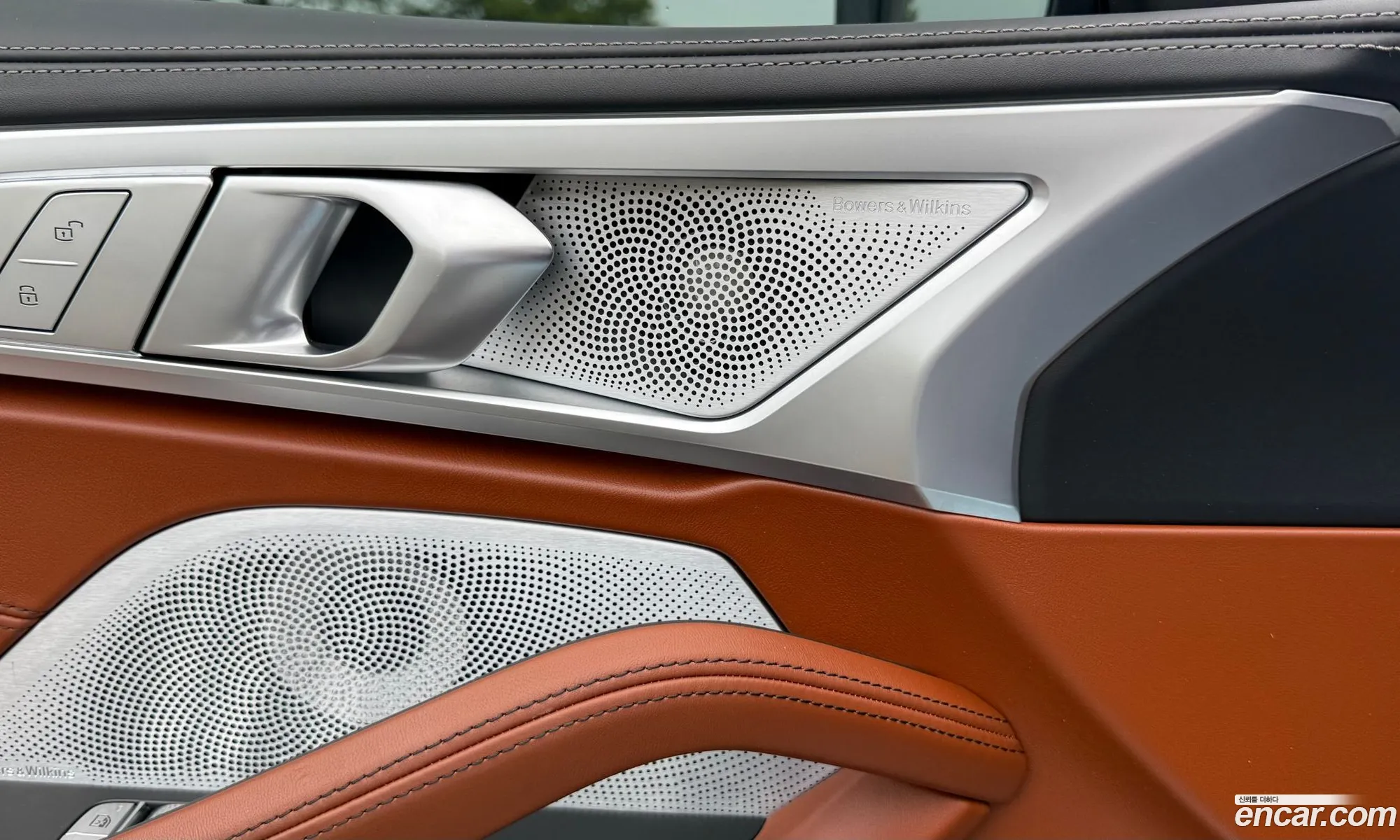 BMW 8 Series 2023 — 11
