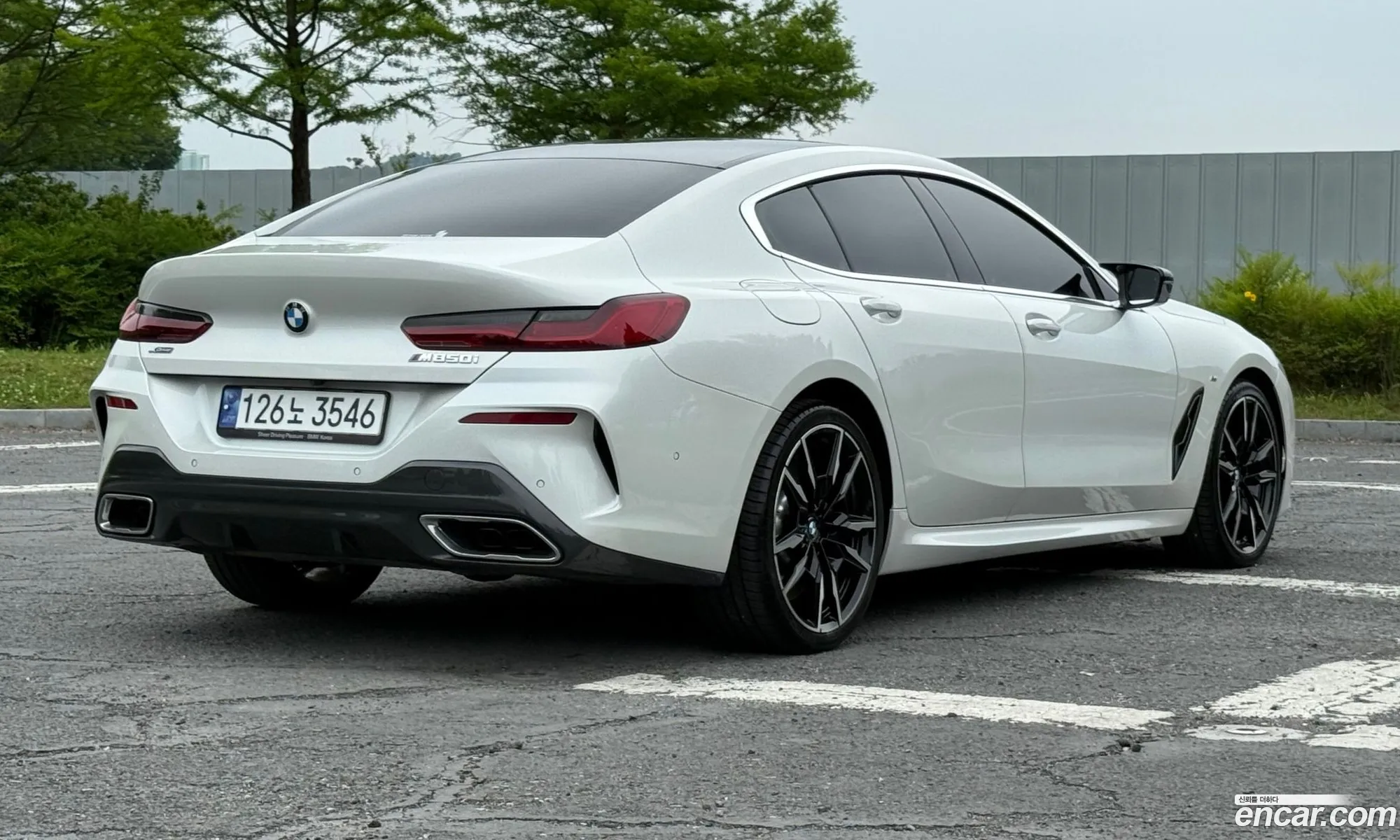 BMW 8 Series 2023 — 3