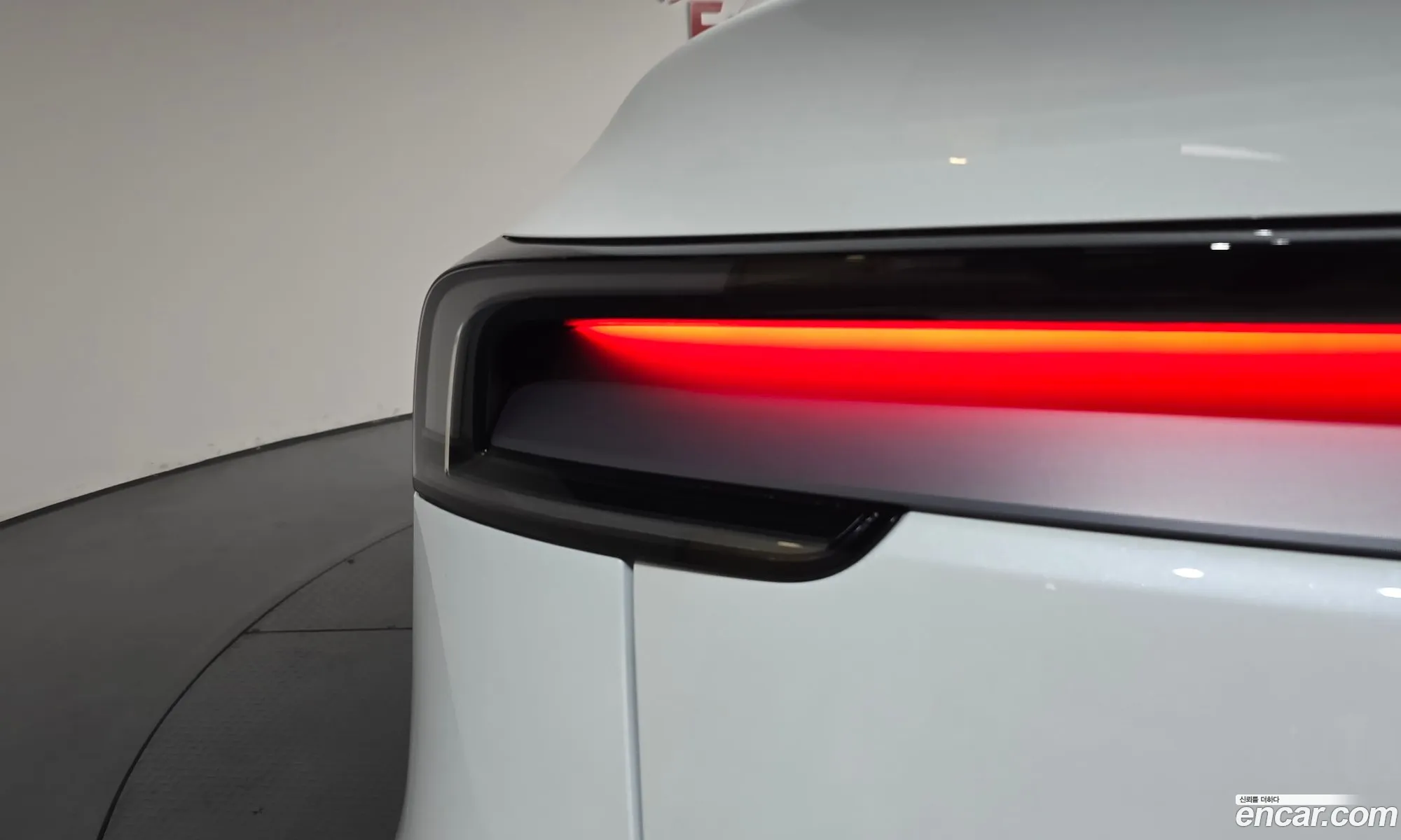 Tesla Model Y 2025 — 22