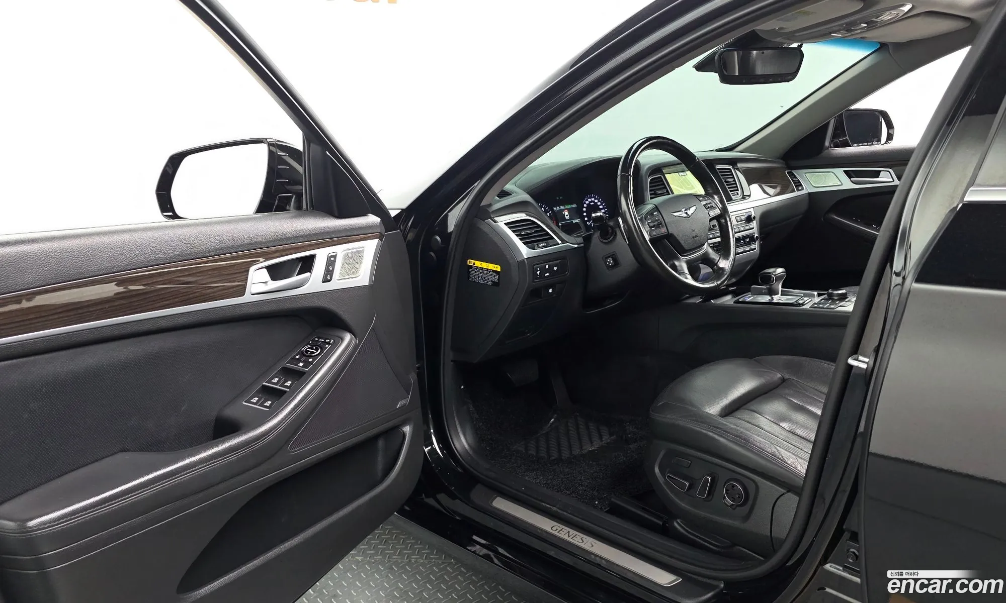 Genesis G80 2017 KMHGM41DDHU226736 — 18