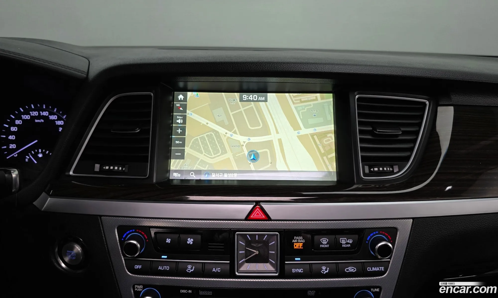 Genesis G80 2017 KMHGM41DDHU226736 — 16