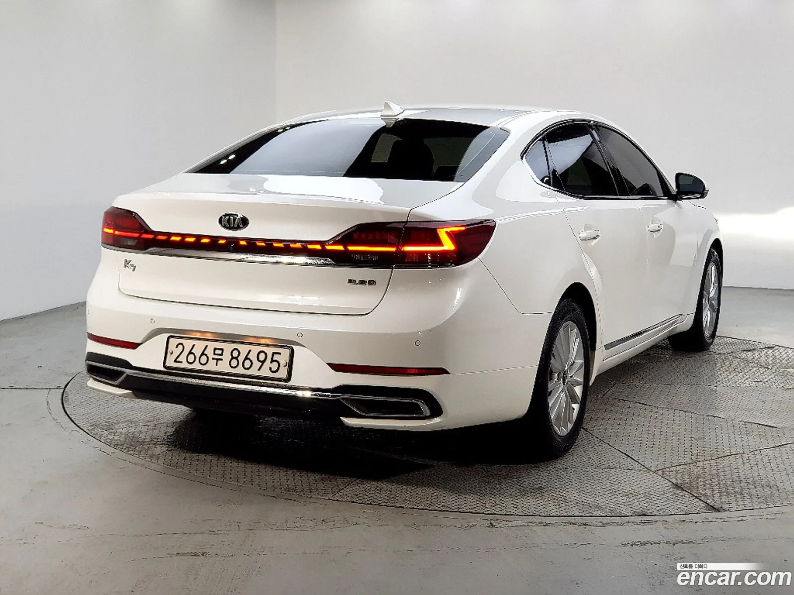 Kia K7 Premier 2020 — 15