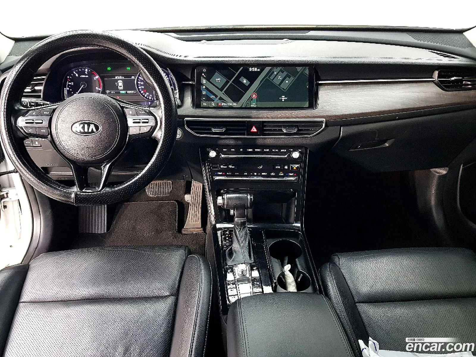 Kia K7 Premier 2020 — 8