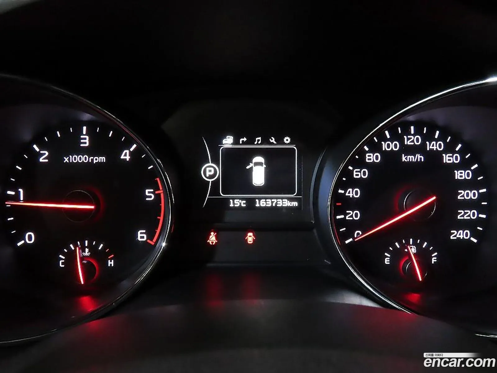 Kia Carnival 2016 — 18