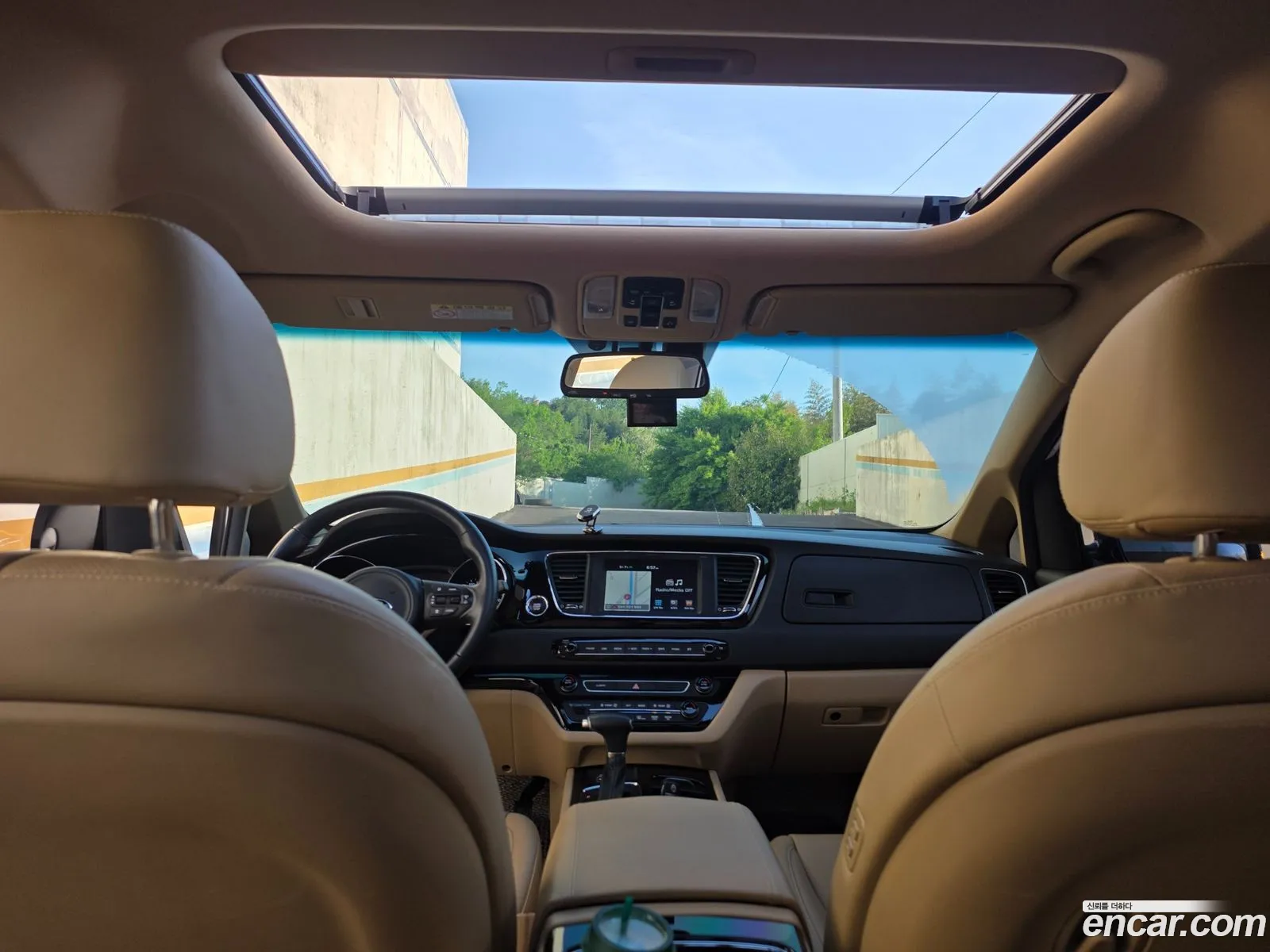 Kia Carnival 2016 — 3