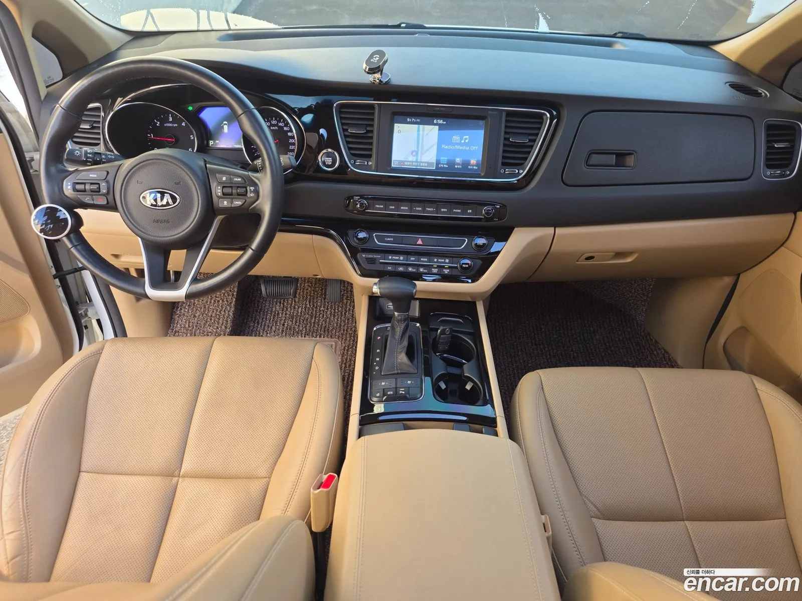 Kia Carnival 2016 — 20