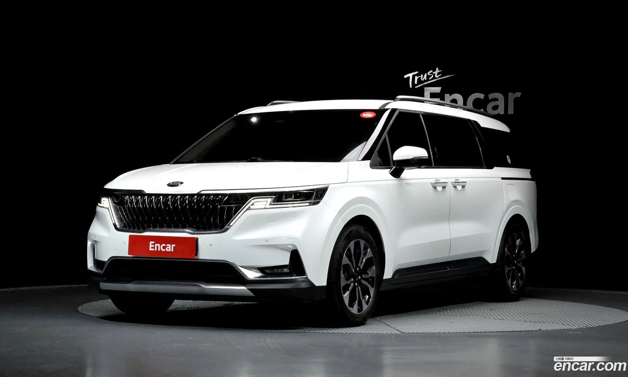 Kia Carnival 2021 — 34