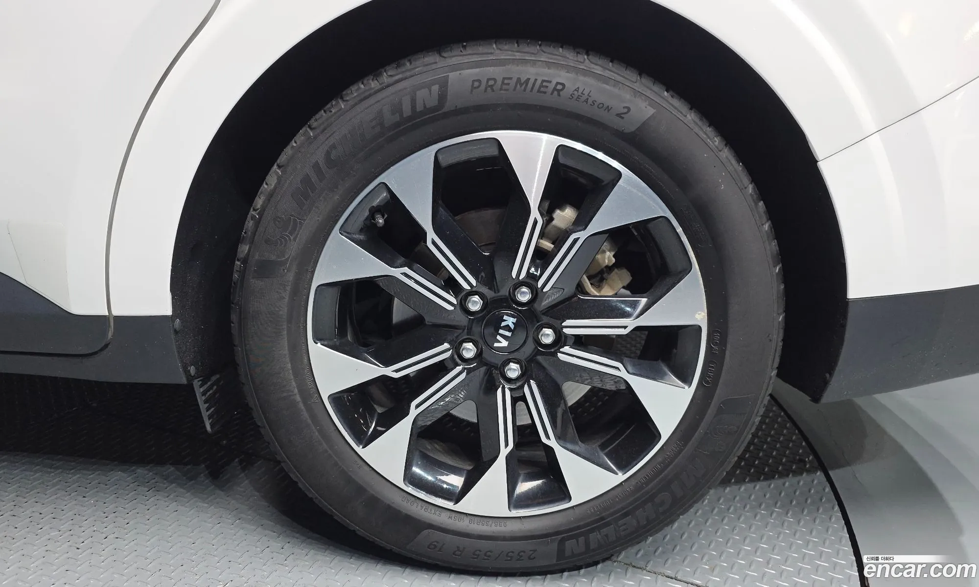 Kia Carnival 2021 — 9
