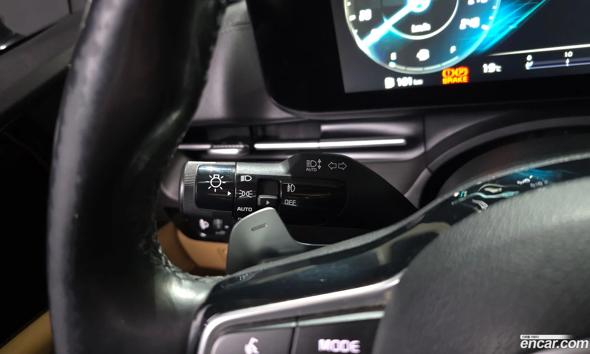 Kia Carnival 2021 — 33