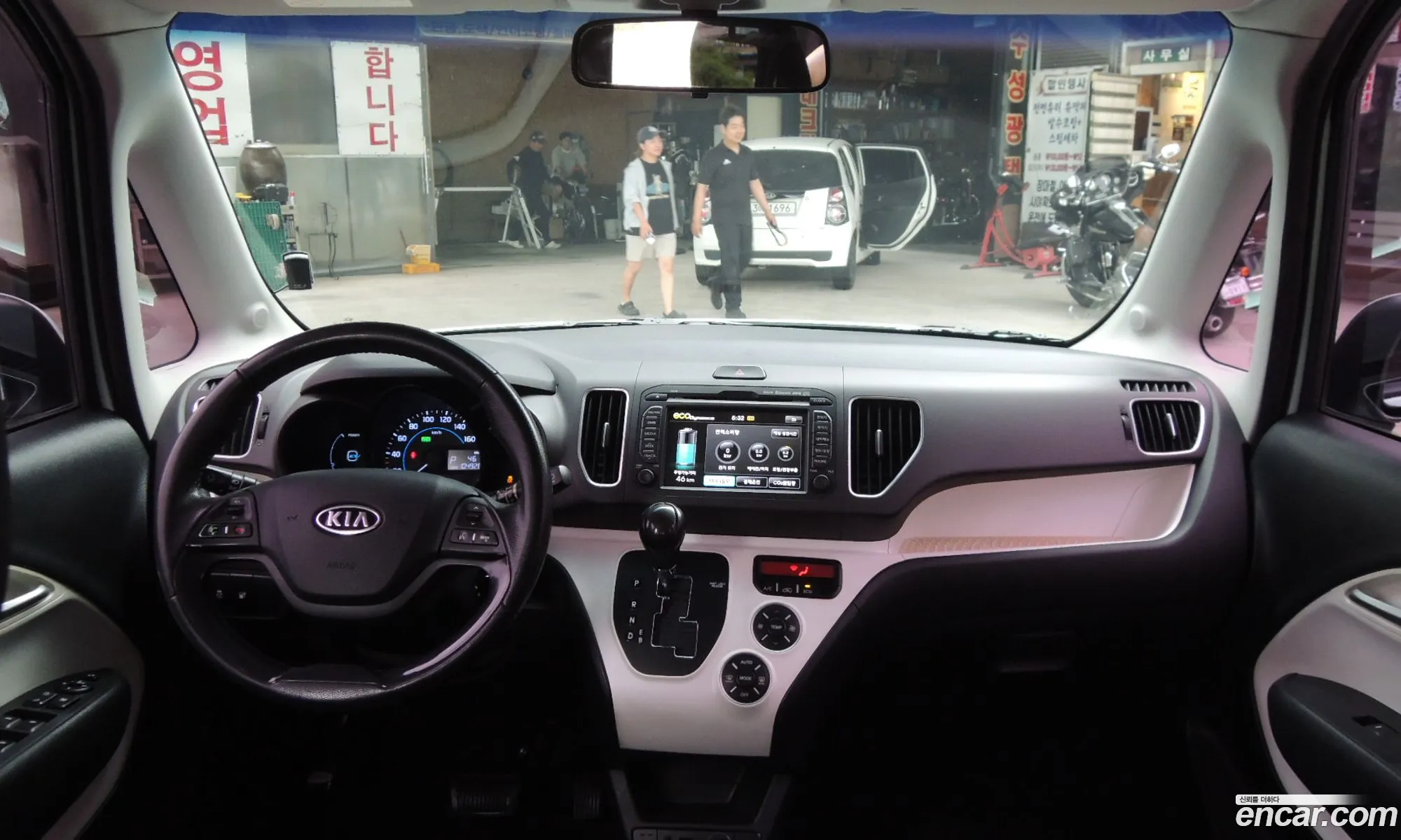 Kia Ray 2012 — 18
