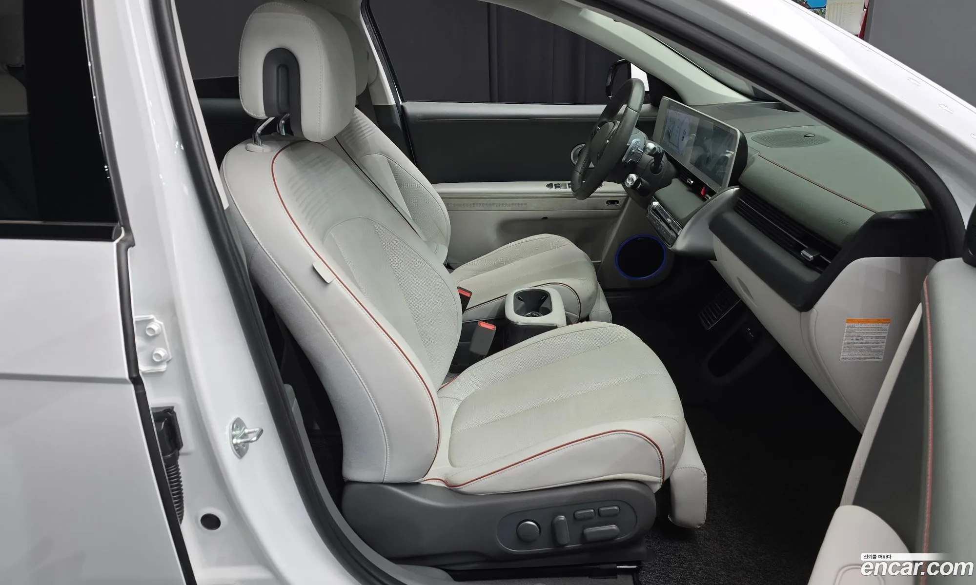 Hyundai Ioniq 5 2024 KMHKR81EFRU245123 — 3