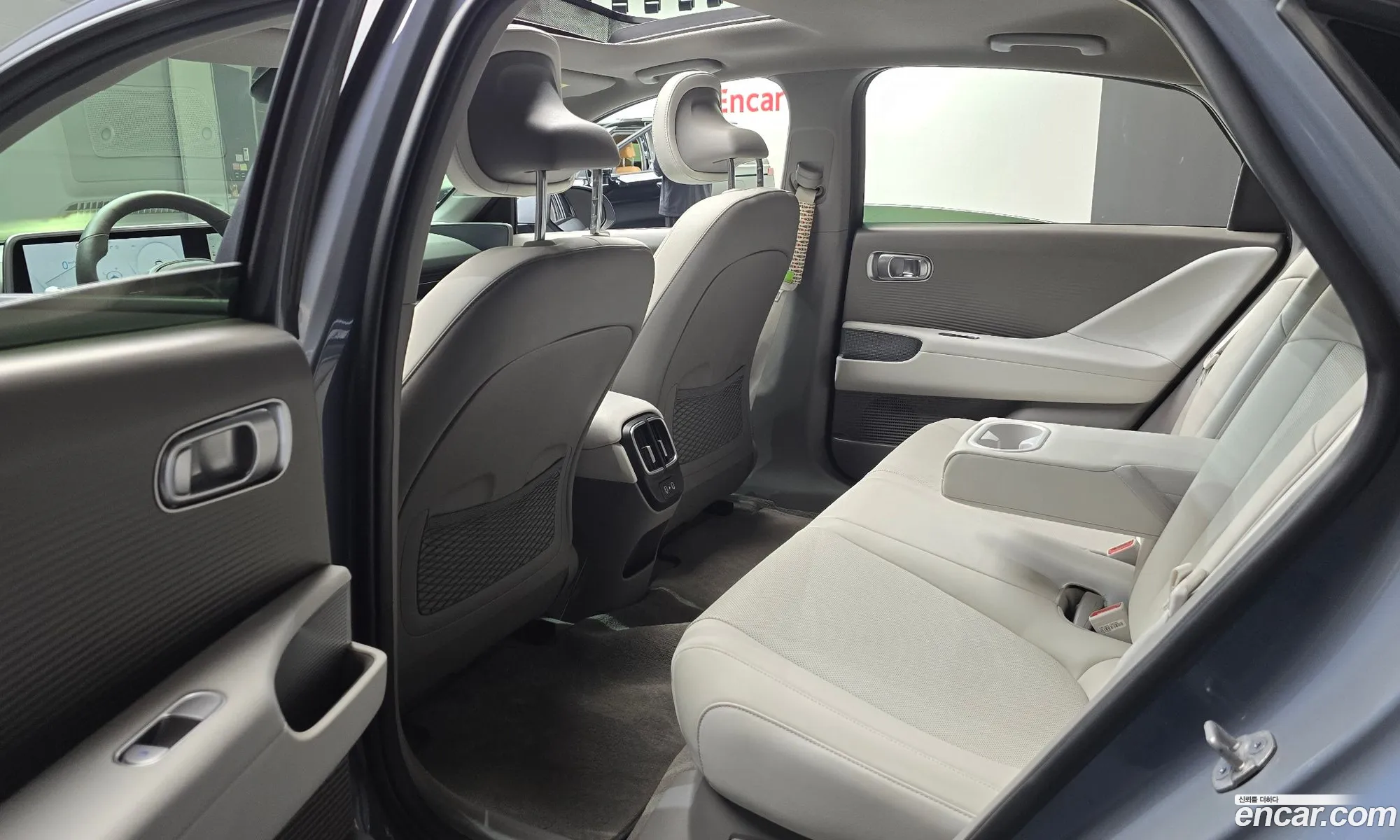 Hyundai Ioniq 6 2023 KMHM241CPPA059967 — 15