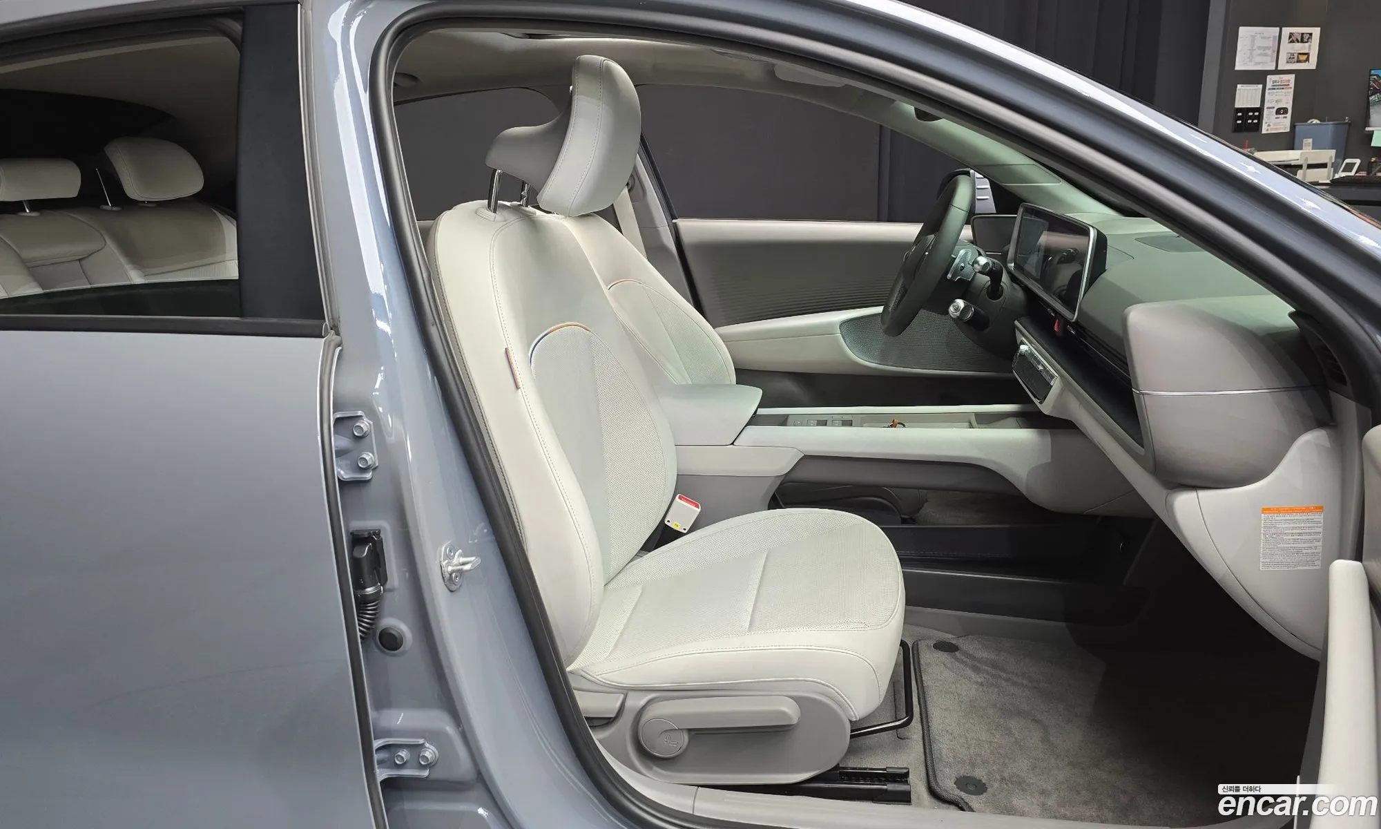 Hyundai Ioniq 6 2023 KMHM241CPPA059967 — 20