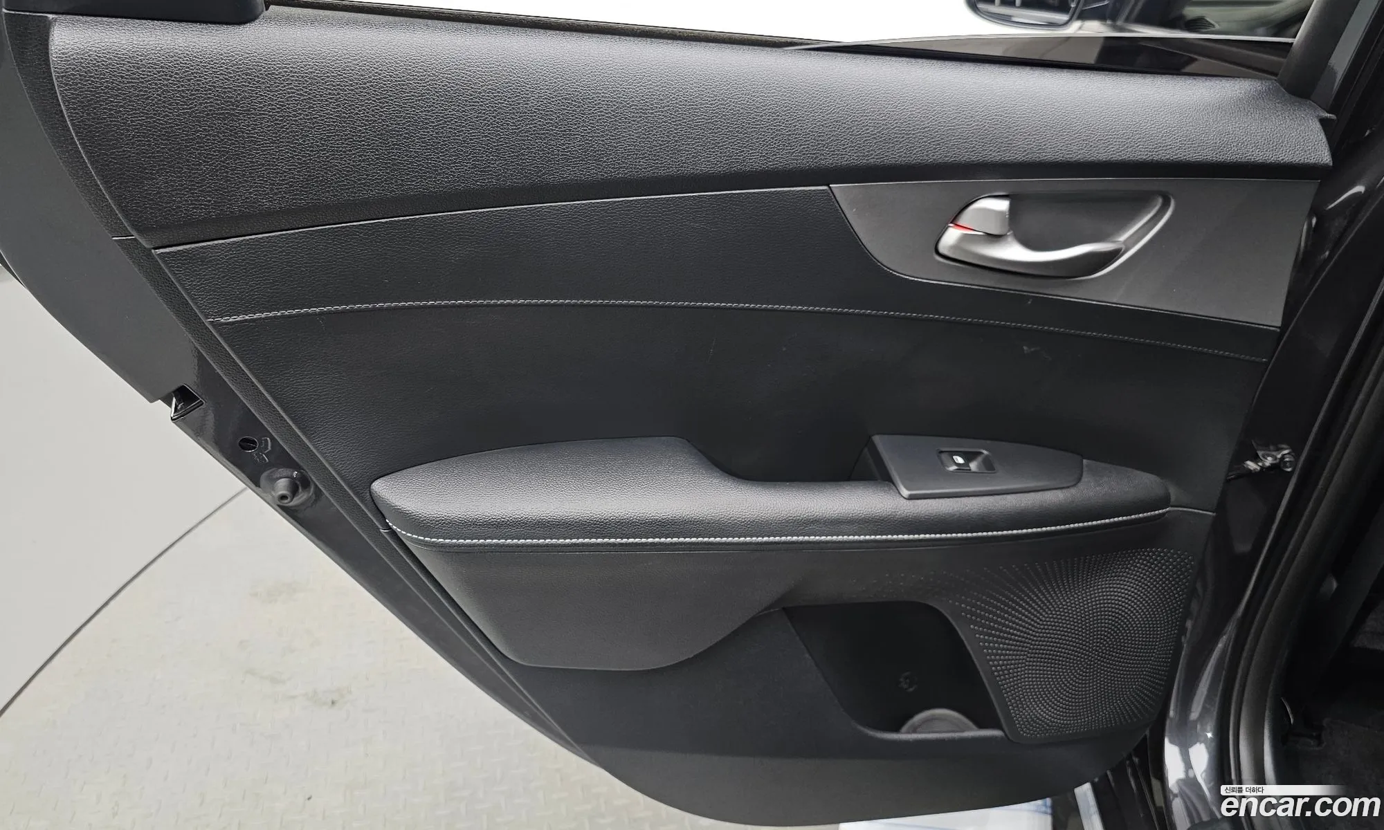 Kia K3 2019 KNAF241BELA889622 — 12