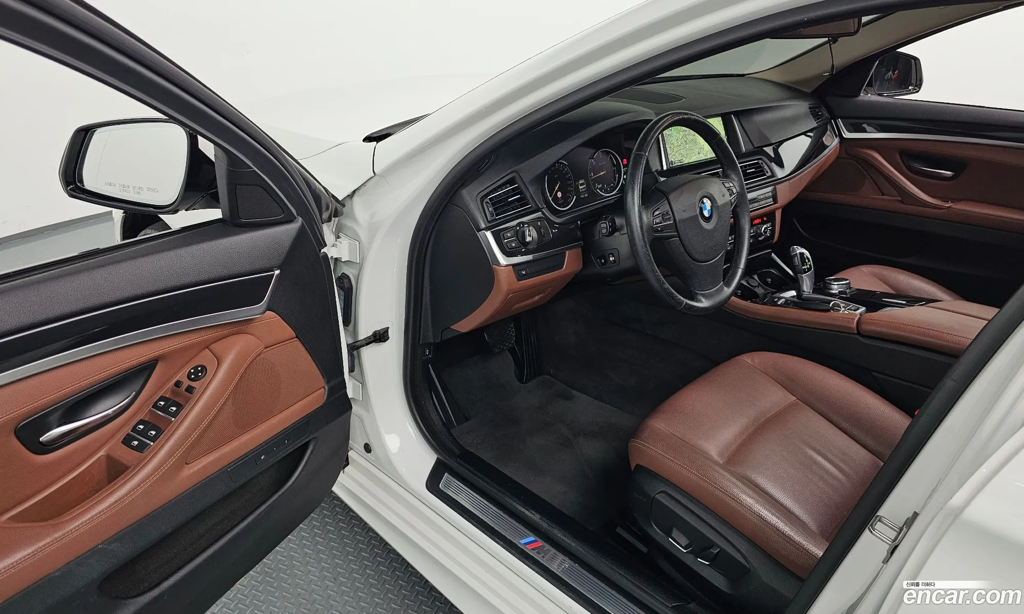 BMW 5 Series 2016 WBA5E5109GG200750 — 9