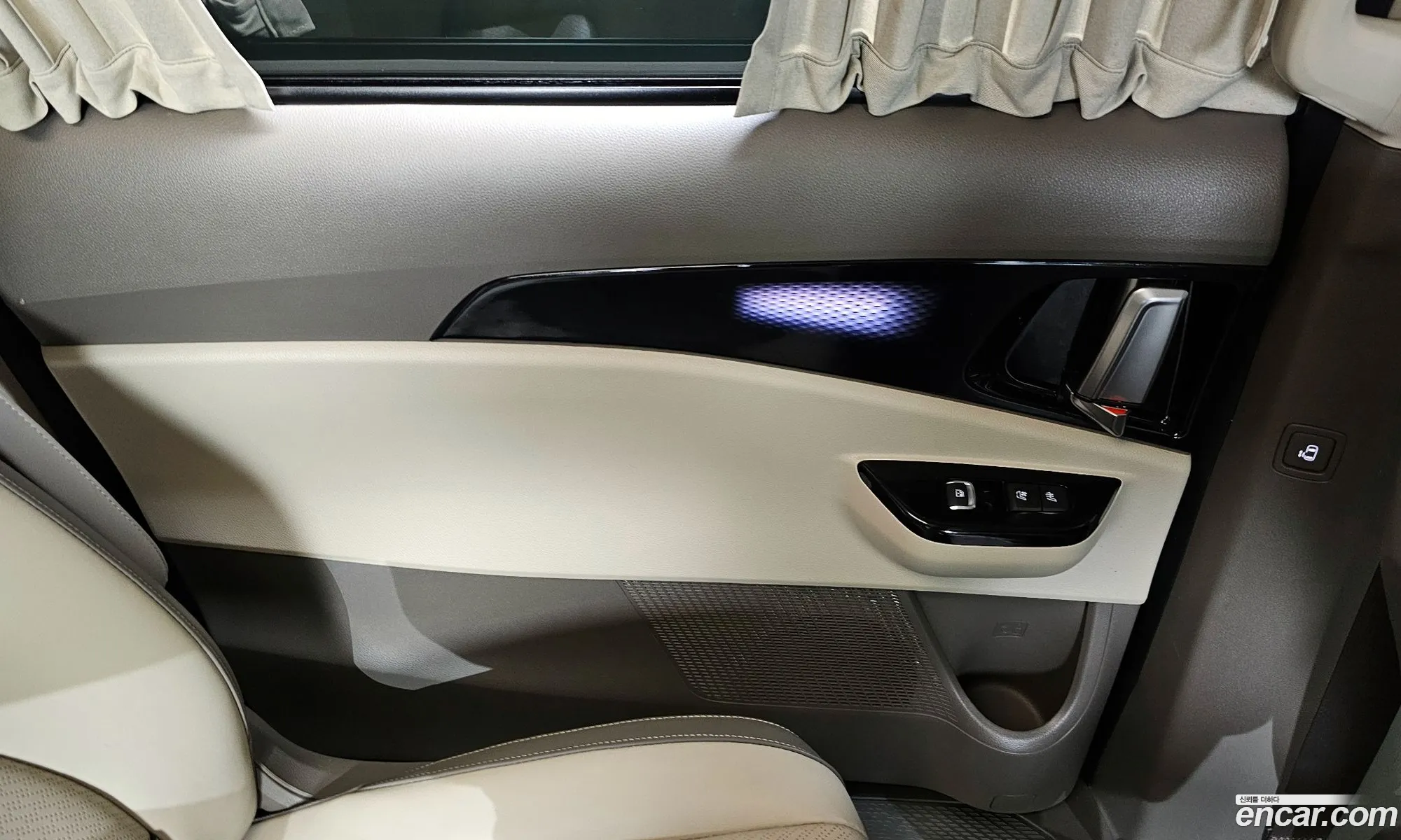 Kia Carnival 2022 KNANE813BPS202920 — 11