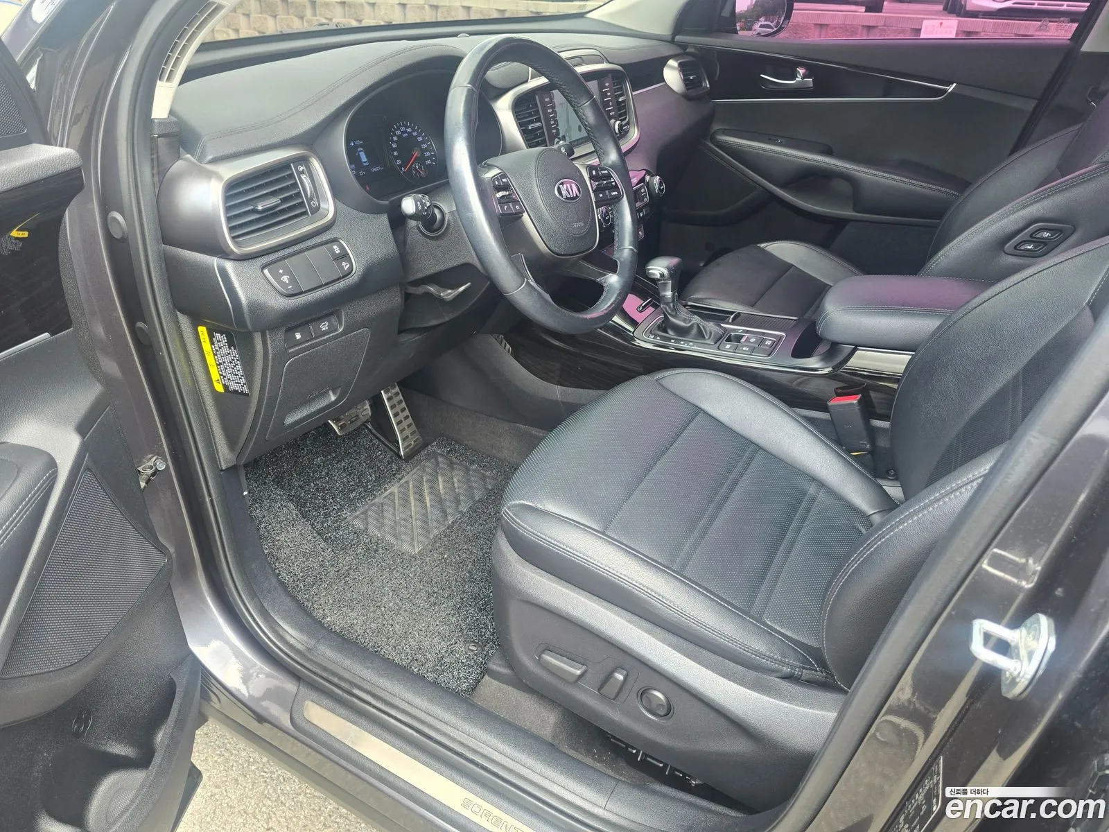 Kia Sorento 2018 — 16