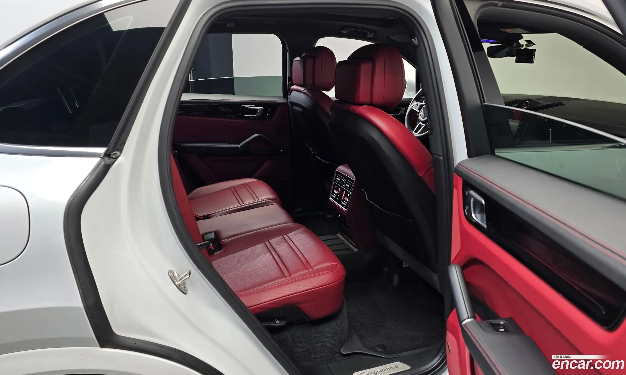 Porsche Cayenne 2022 — 17