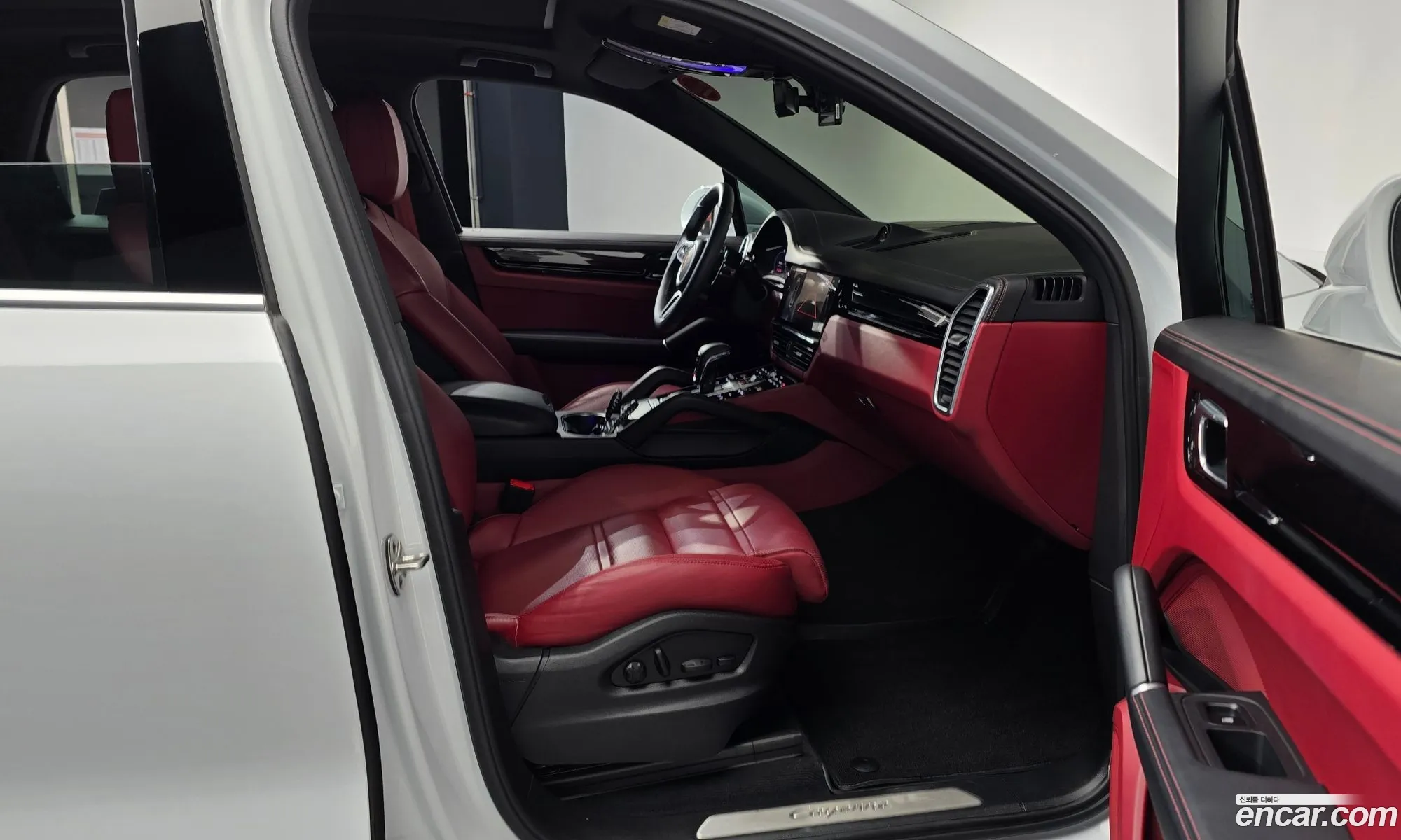 Porsche Cayenne 2022 — 19