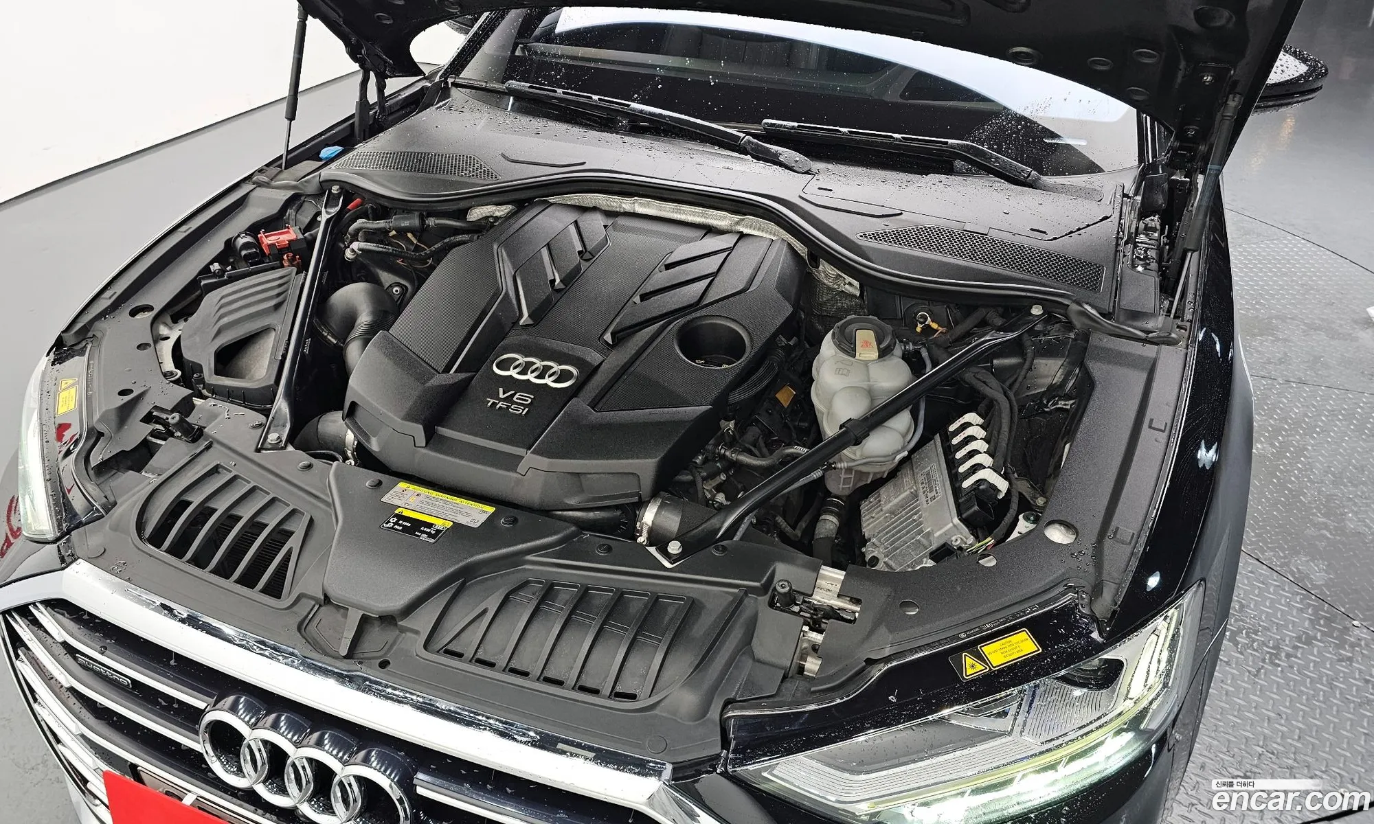 Audi A8 2020 WAUZZZF8XLN002549 — 31
